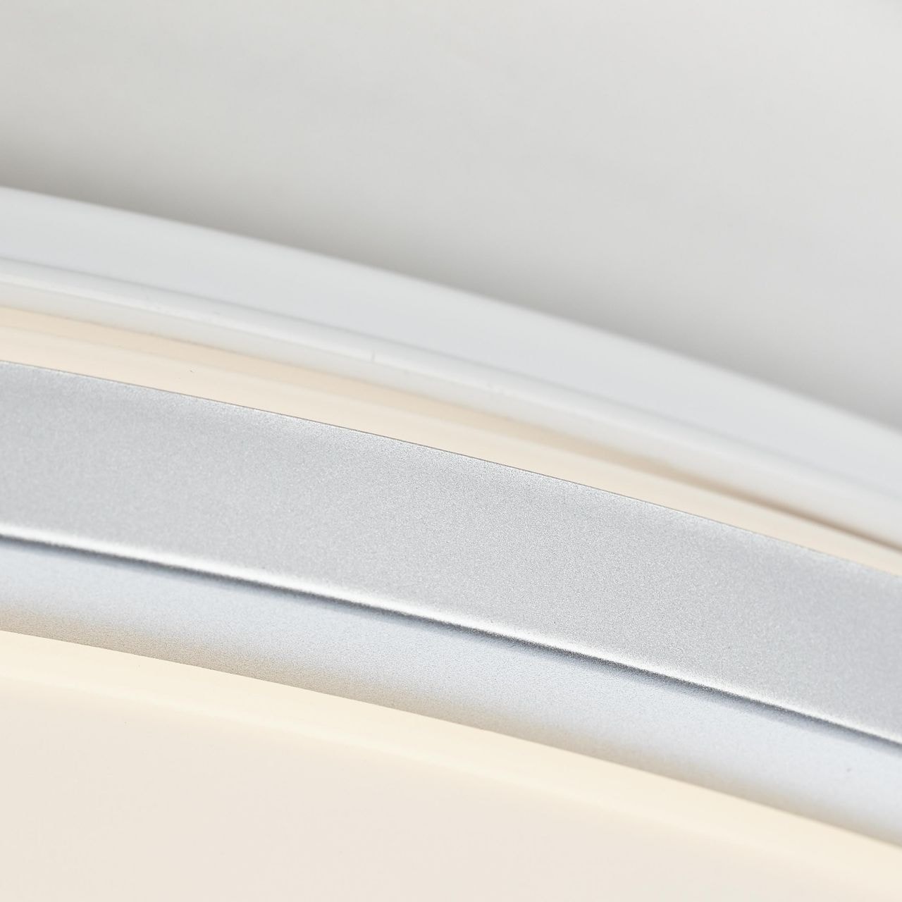 Brilliant Deckenleuchte »Jamil« LED-Modul 1 Stk. Farbwechsler LED Wand- und Deckenlampe 48cm weiß/silber