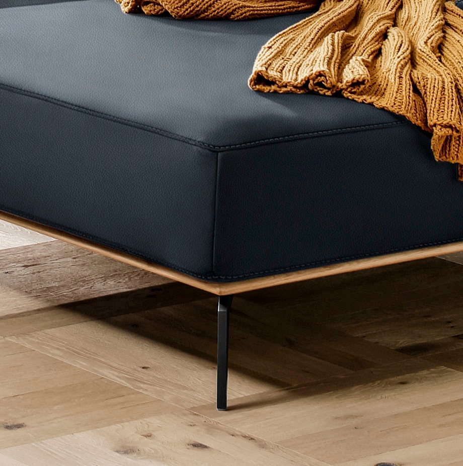 W.SCHILLIG Ecksofa »run, Designsofa mit tollem Sitzkomfort, bequem, L-Form«, mit Holzsockel, Füße in Schwarz pulverbeschichtet, Breite 279 cm