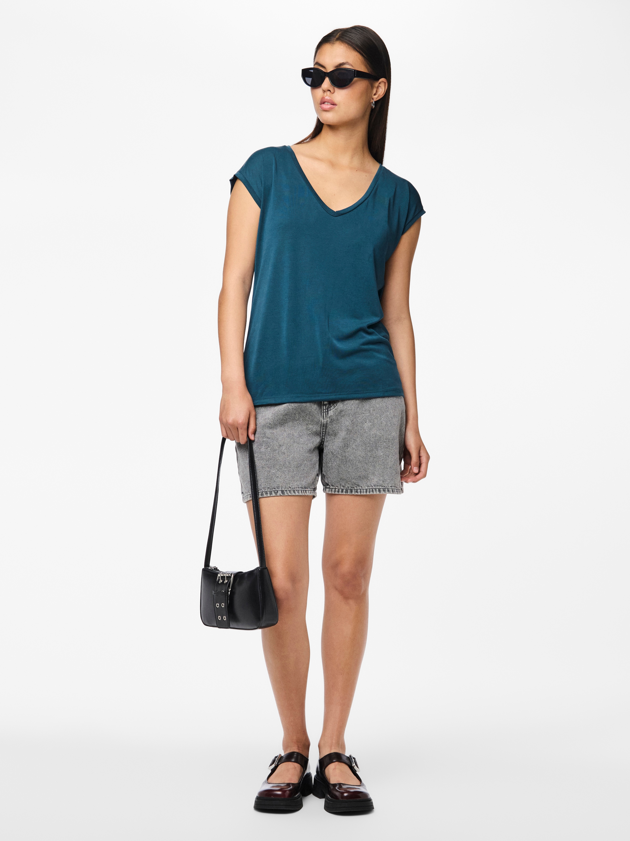 pieces Kurzarmshirt »PCKAMALA TEE NOOS BC« Materialmix, regular fit