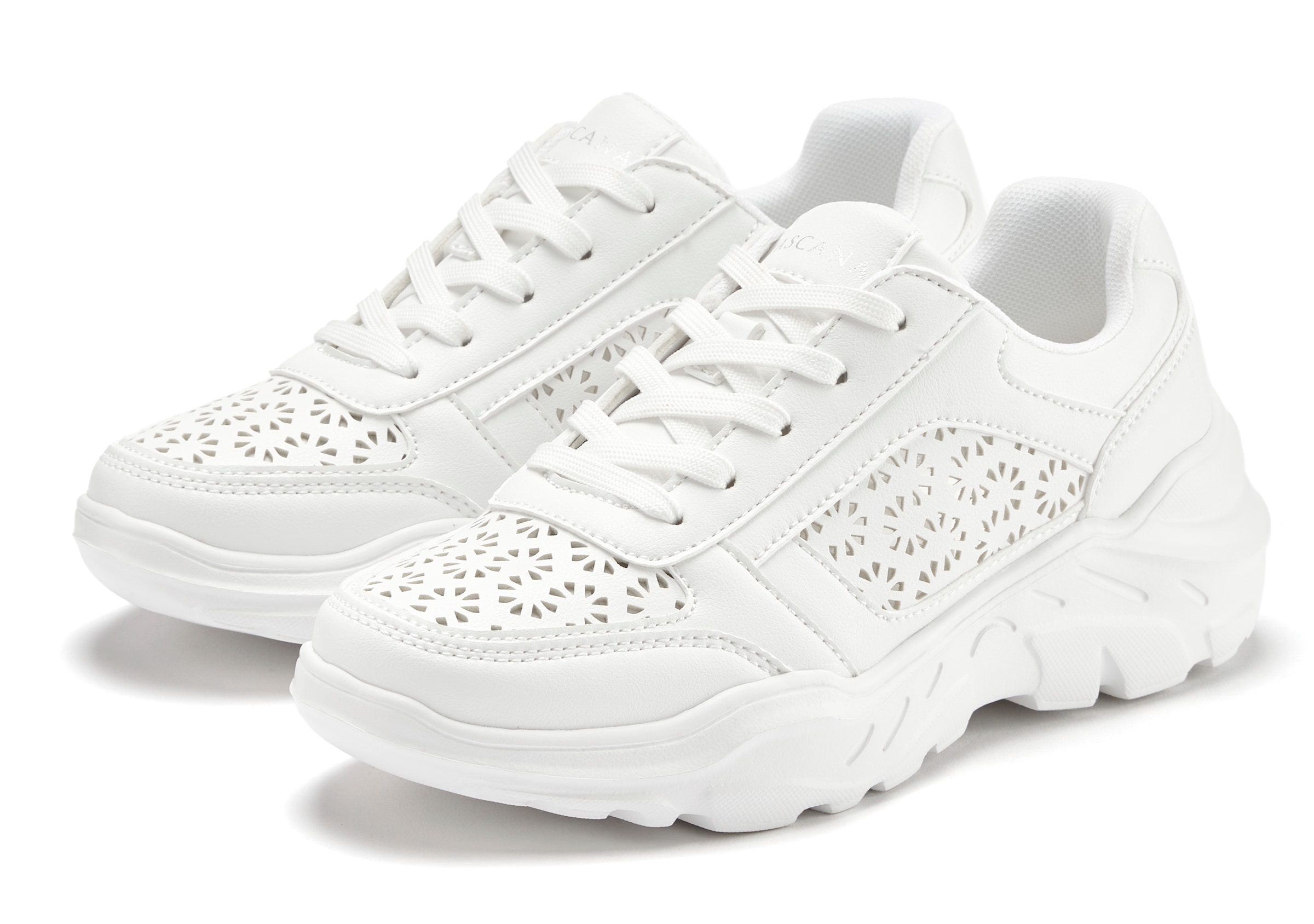 Sneaker, Freizeitschuh, Halbschuh mit kleinen Cut-Outs und Chunky Sohle VEGAN