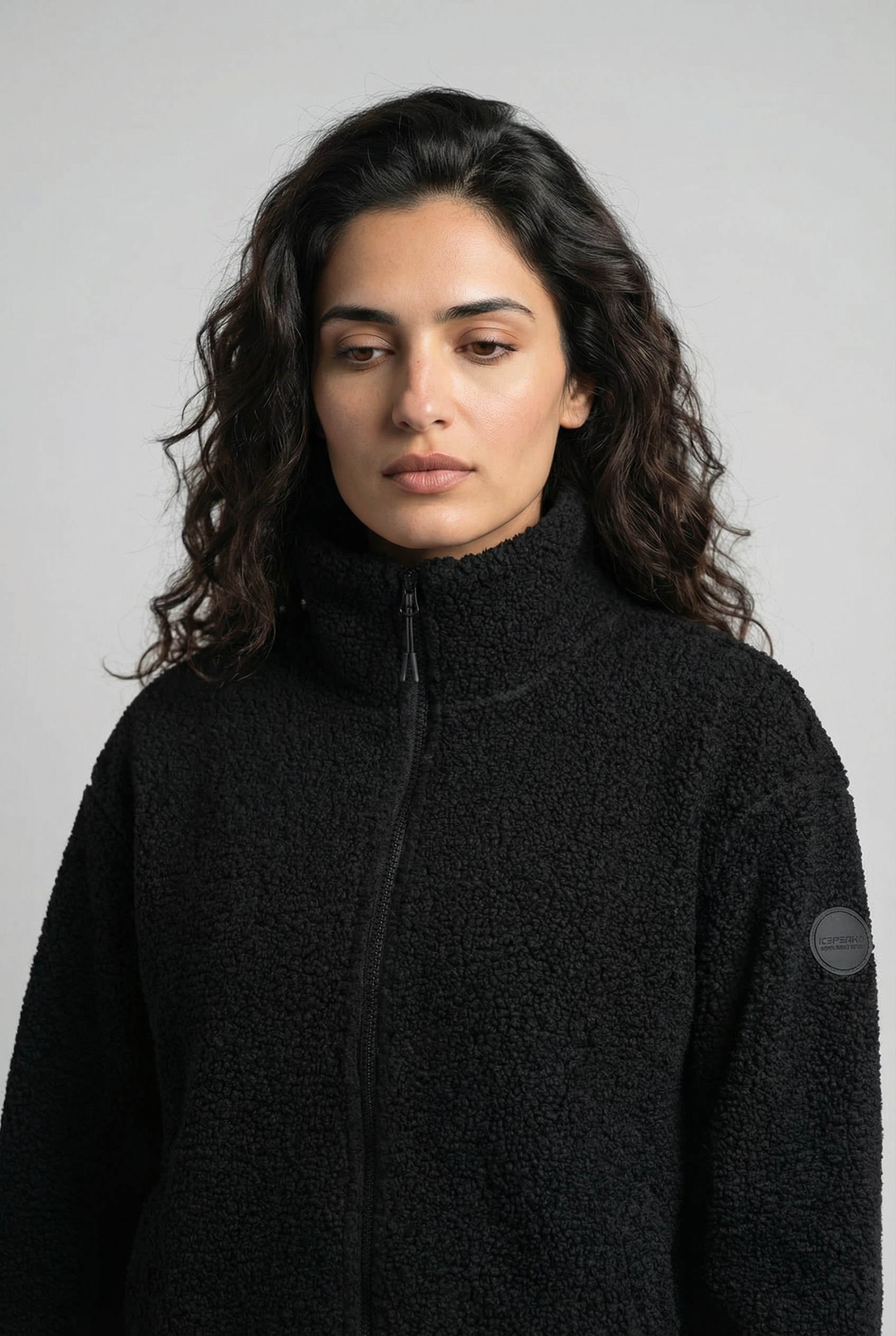 Icepeak Fleecejacke »ICEPEAK PARACHUTE« sportlicher Stil, mit Stehkragen, mit zwei Vordertaschen mit Knöpfen