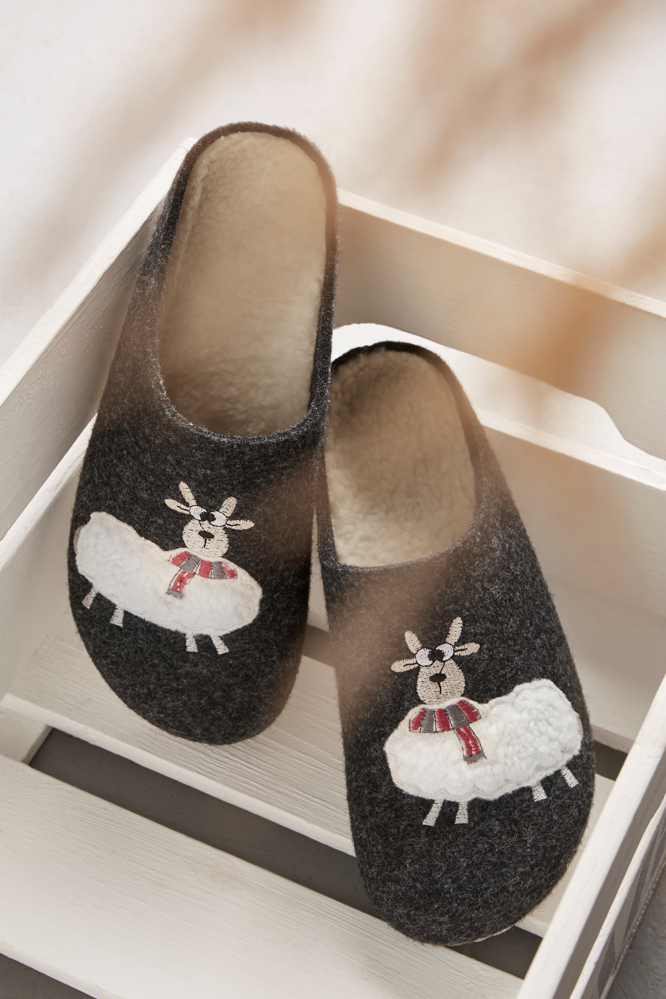 Aniston SHOES Clog, Hausschuh, Schlappen, Homeslipper - NEUE KOLLEKTION