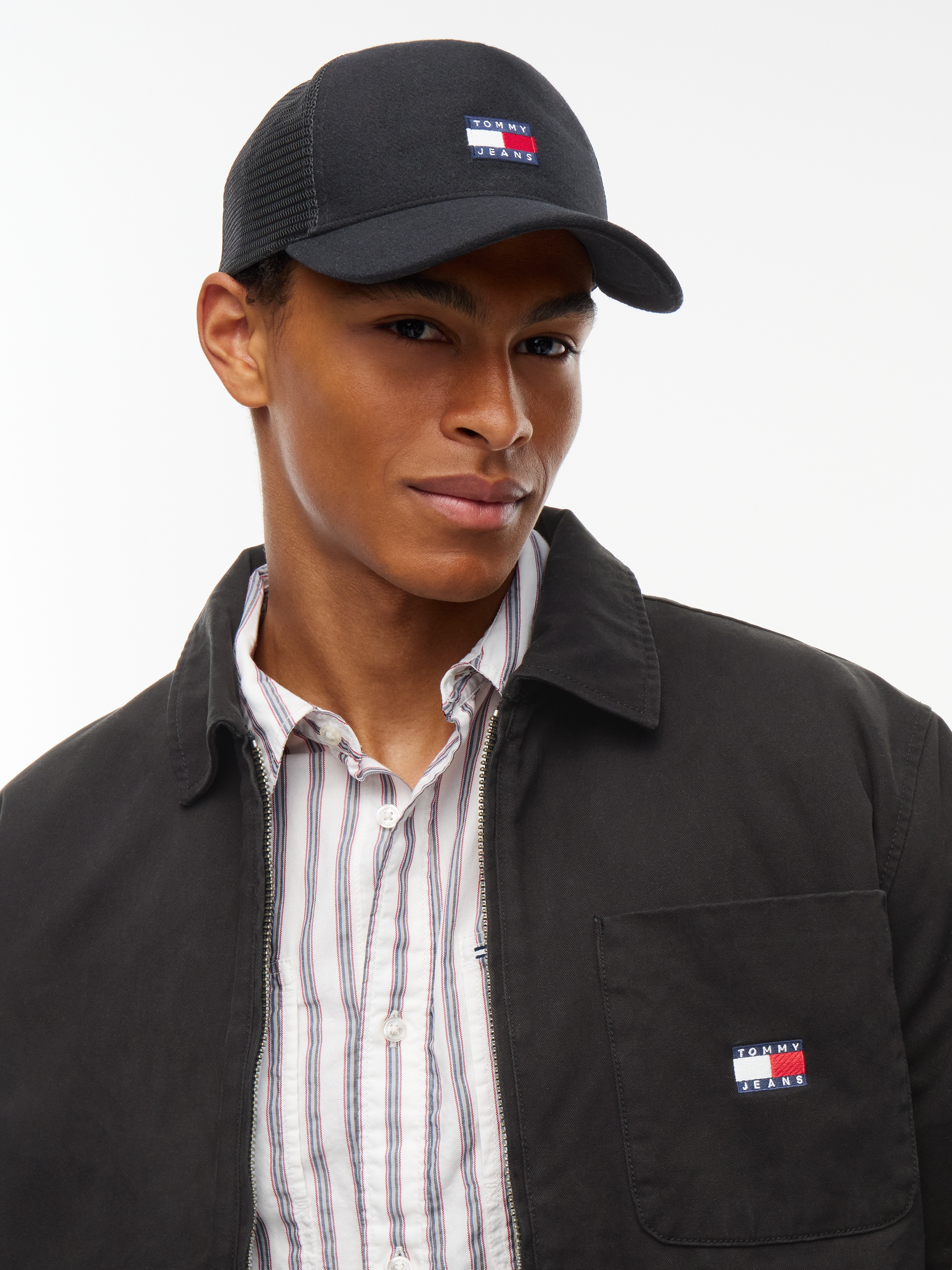 Tommy Jeans Trucker Cap »HERITAGE TRUCKER CAP« Regular fit mit festem Schirm, Woll-Mix
