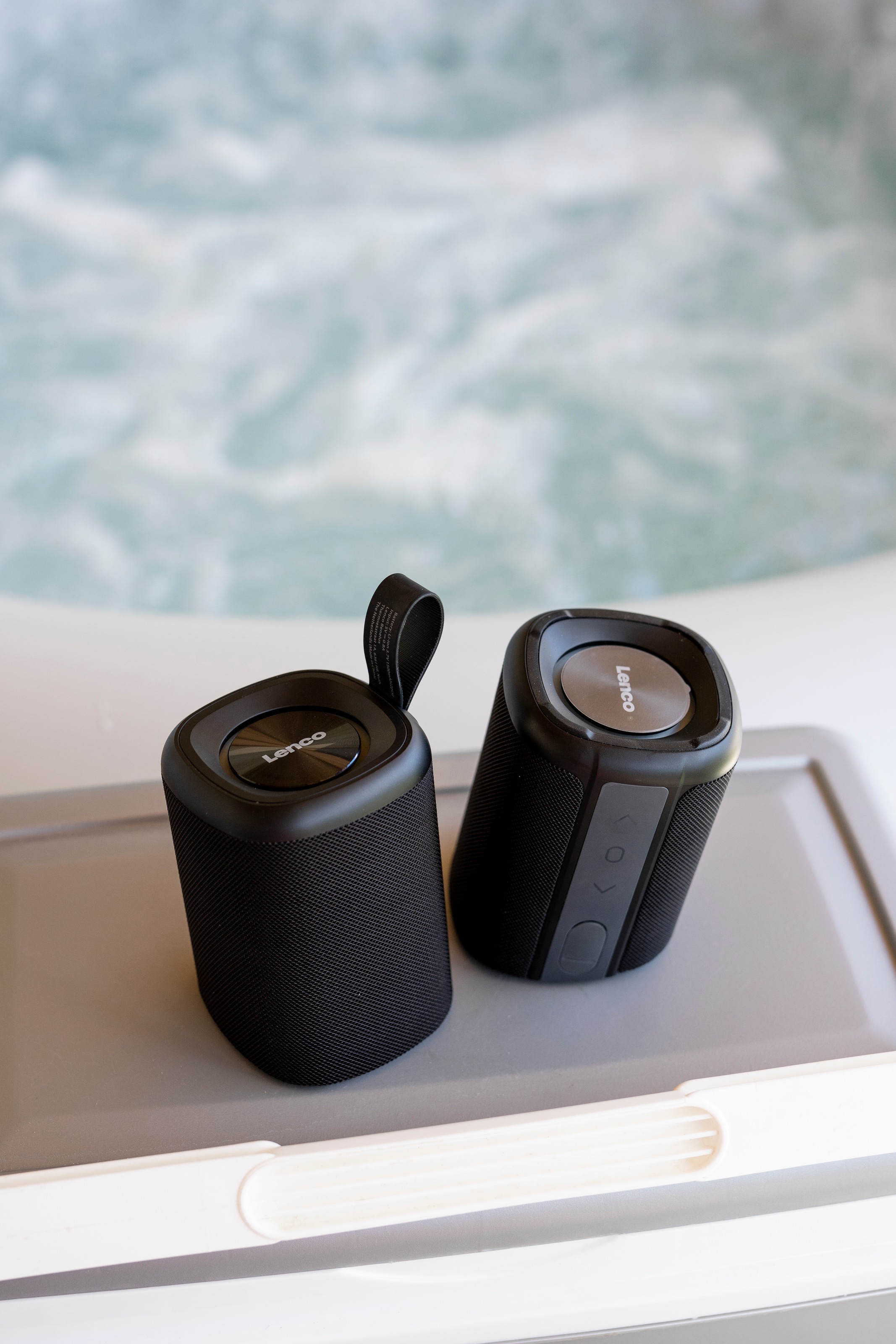Lenco Bluetooth-Lautsprecher »BTP-400BK«, 2-in-1 Design, wasserdicht (IPX7)