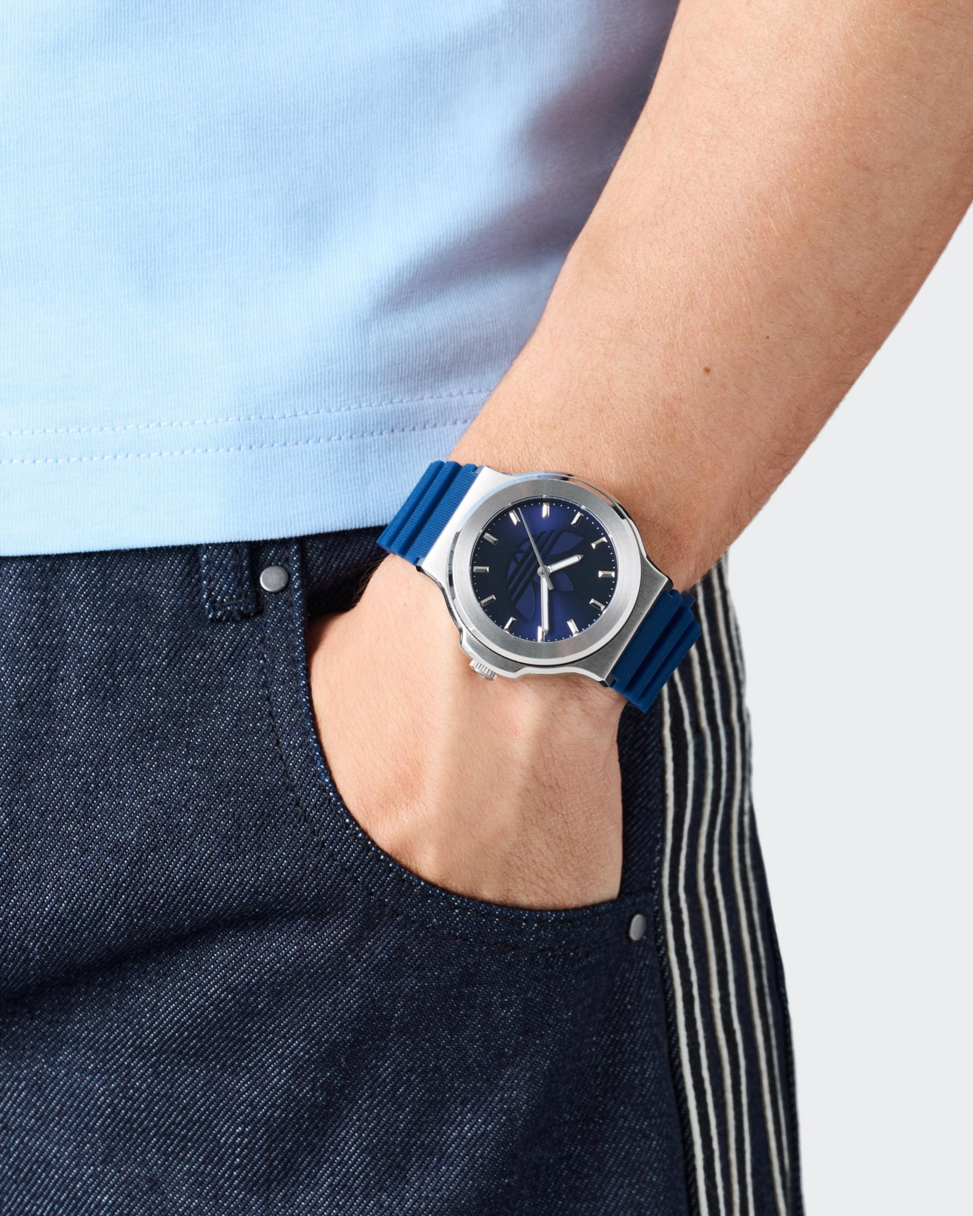 adidas Originals Quarzuhr »EXPRESSION THREE« Armbanduhr, Herrenuhr, Damenuhr, Silikonarmband, Leuchtzeiger