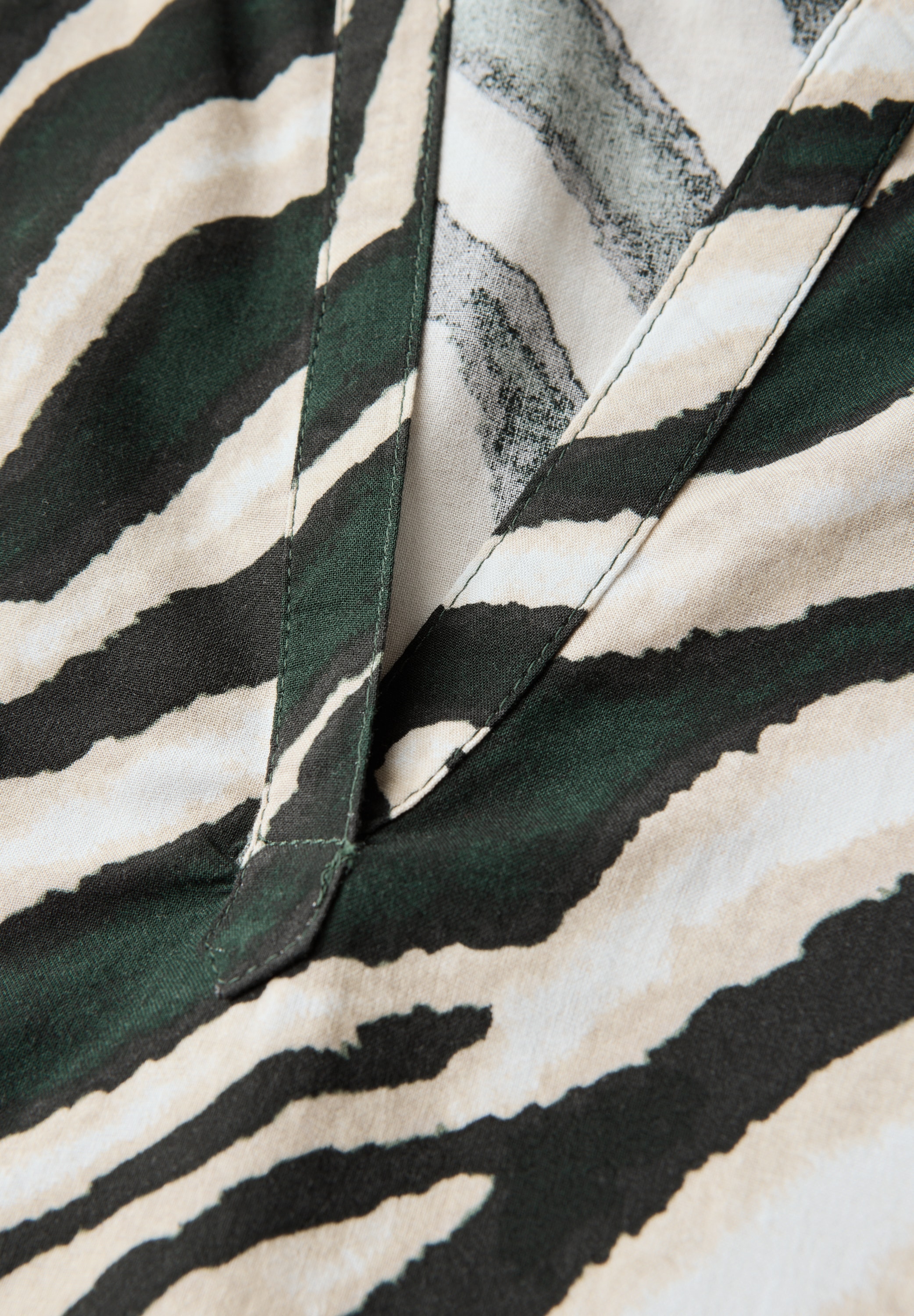 STREET ONE Kurzarmbluse, mit Zebra-Muster