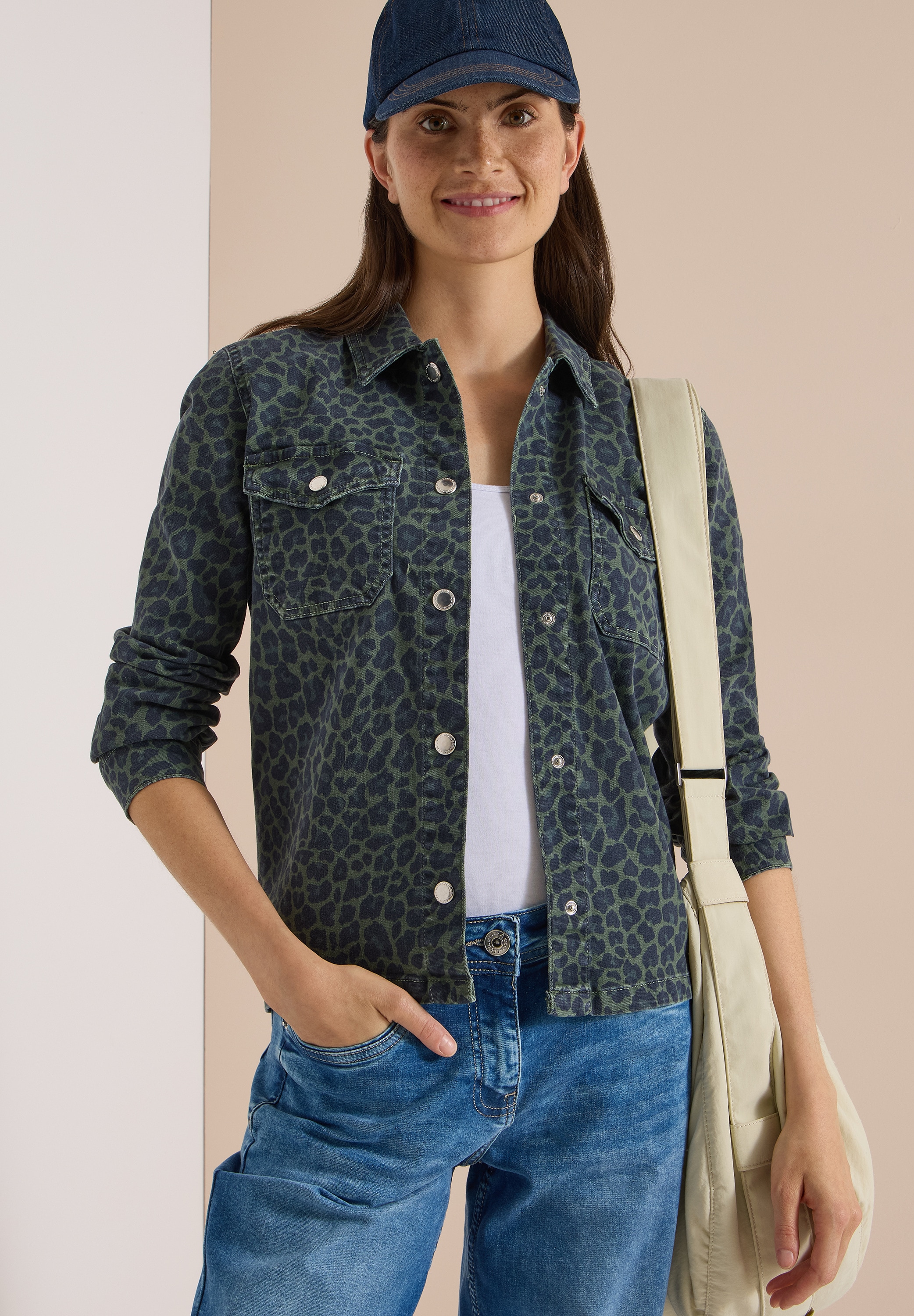Cecil Hemdjacke ohne Kapuze Bedruckte Jeansjacke mit Animal-Muster