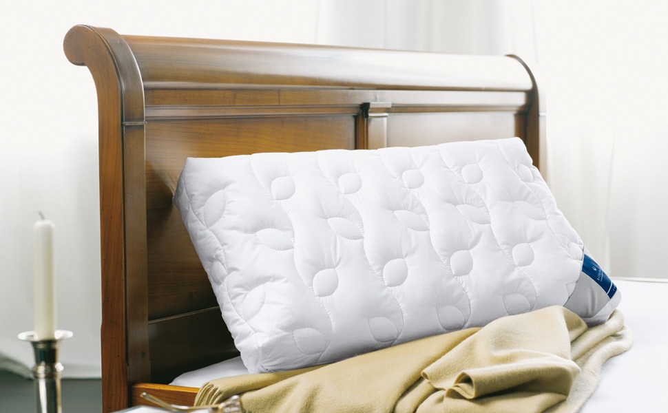 billerbeck Nackenstützkissen »Belair«, Bezug: kuschelweicher Batist, 100 % Baumwolle, hydrophil, versteppt mit AIRTEC®, 100 % Polyester, mit Reißverschluss, (1 St.)
