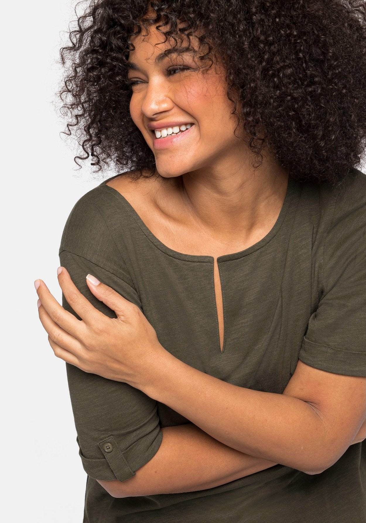 Sheego Longshirt »Longshirt mit geschlitztem Ausschnitt«