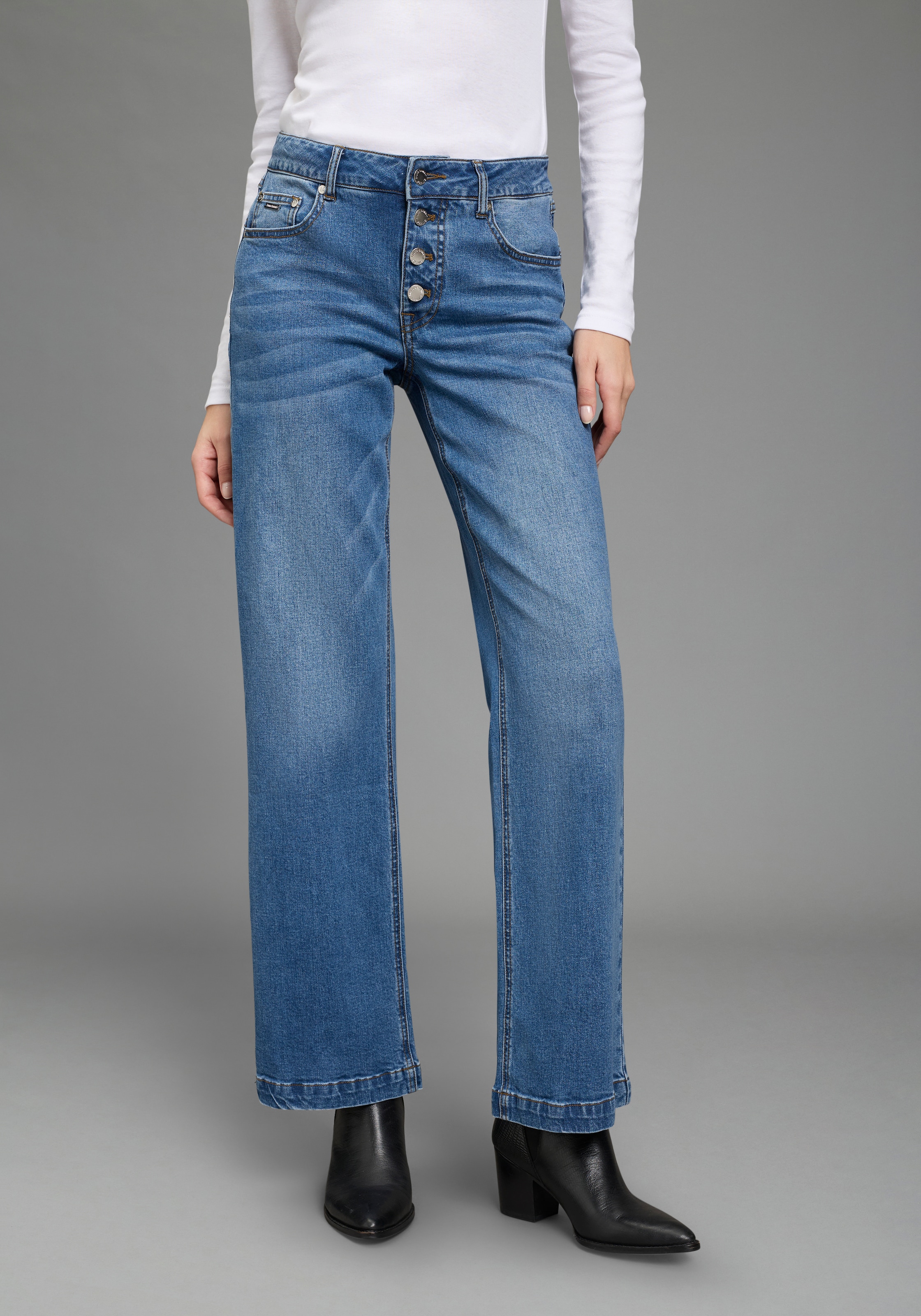 Bruno Banani Weite Jeans mit Elasthan-Anteil, aus Baumwollmaterial