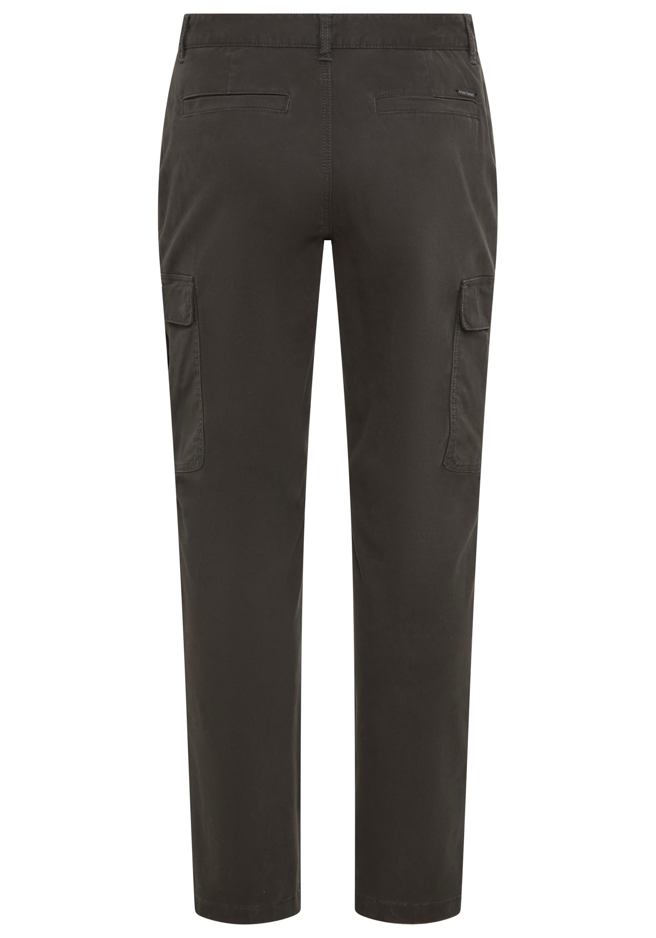 Bruno Banani Cargohose, moderne Passform, eng anliegende Cargotaschen