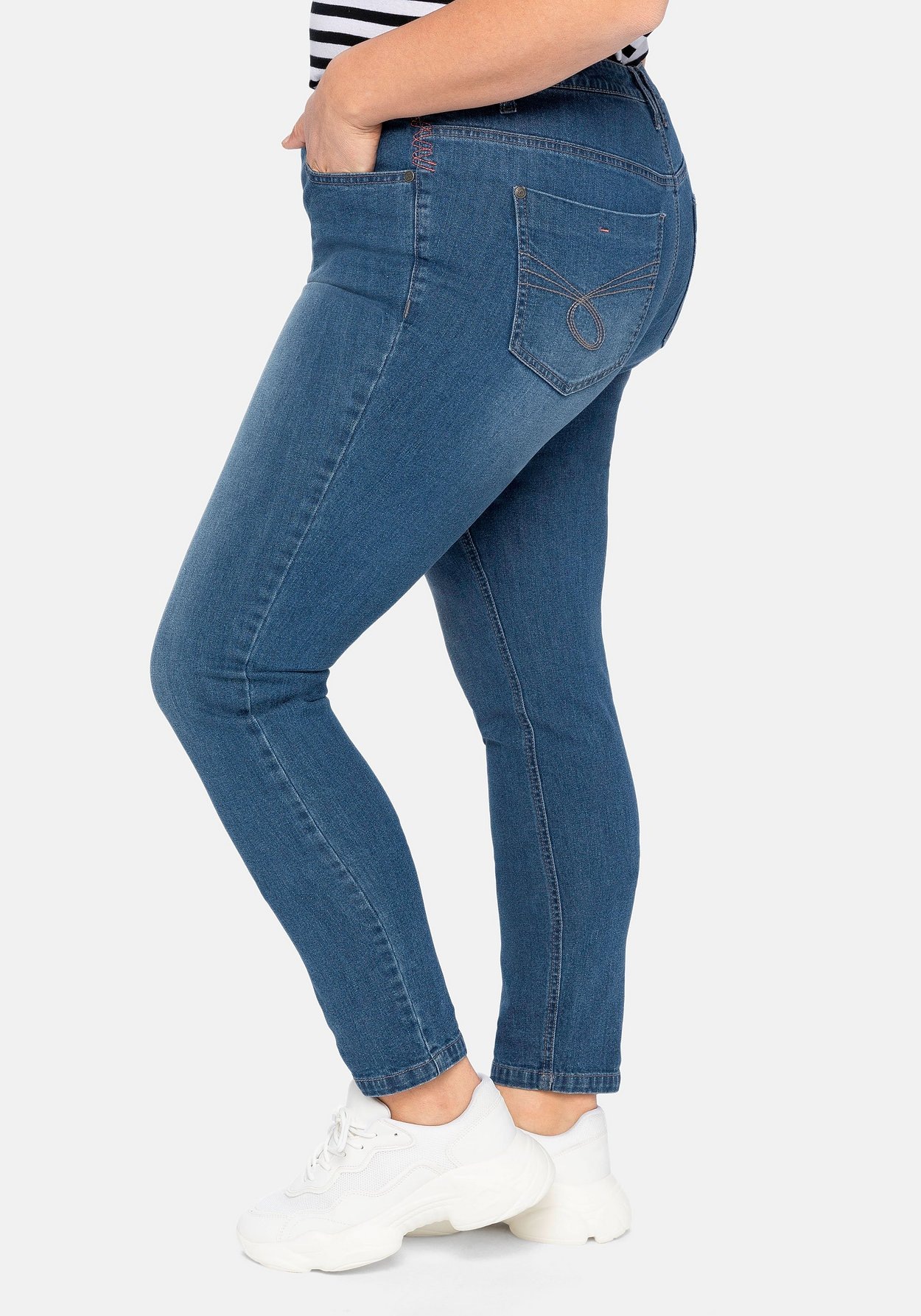 Sheego Stretch-Jeans »Jeans in schmaler Form«
