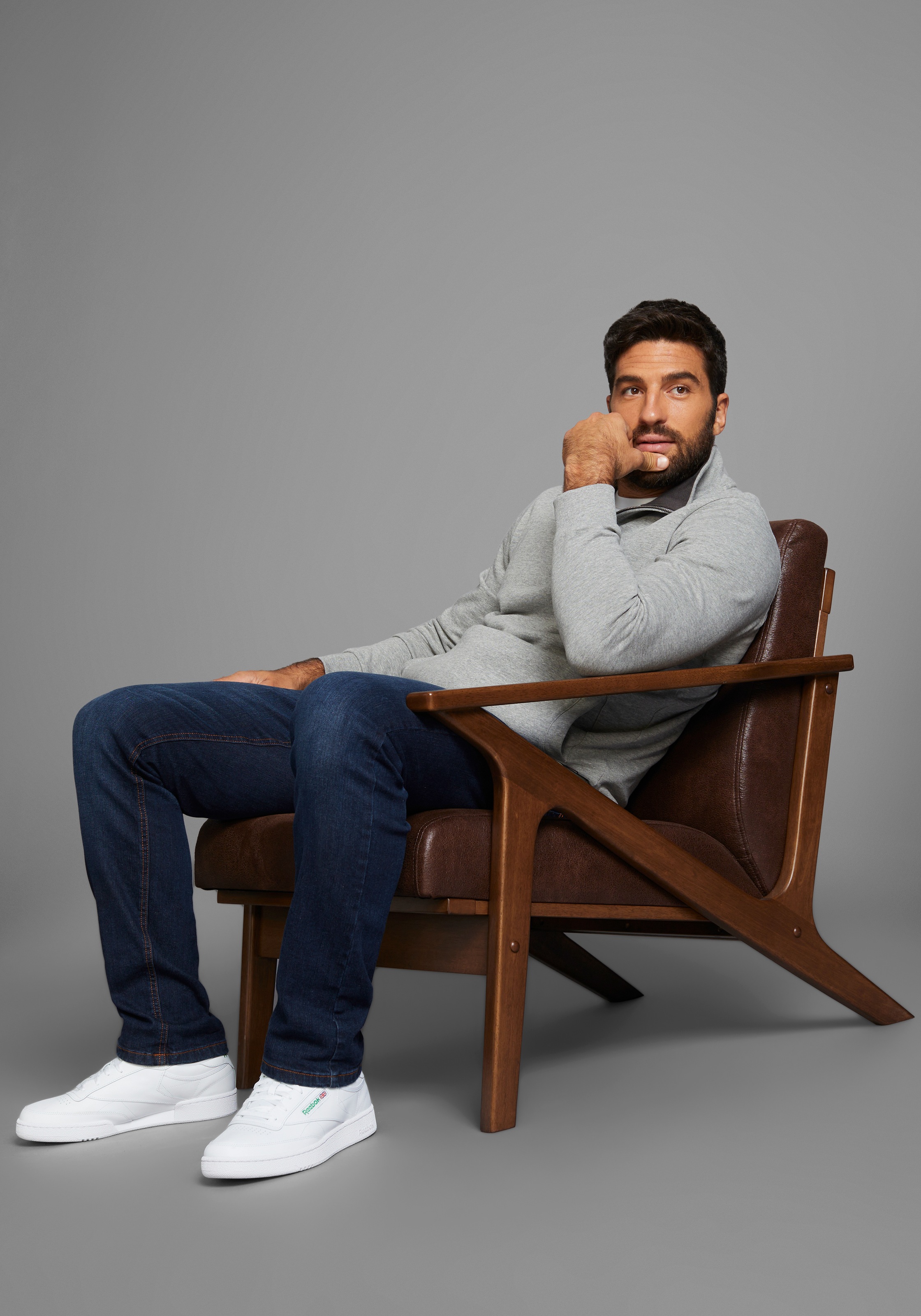 DELMAO Sweatshirt, mit Henley Kragen und Seitentaschen - NEUE KOLLEKTION