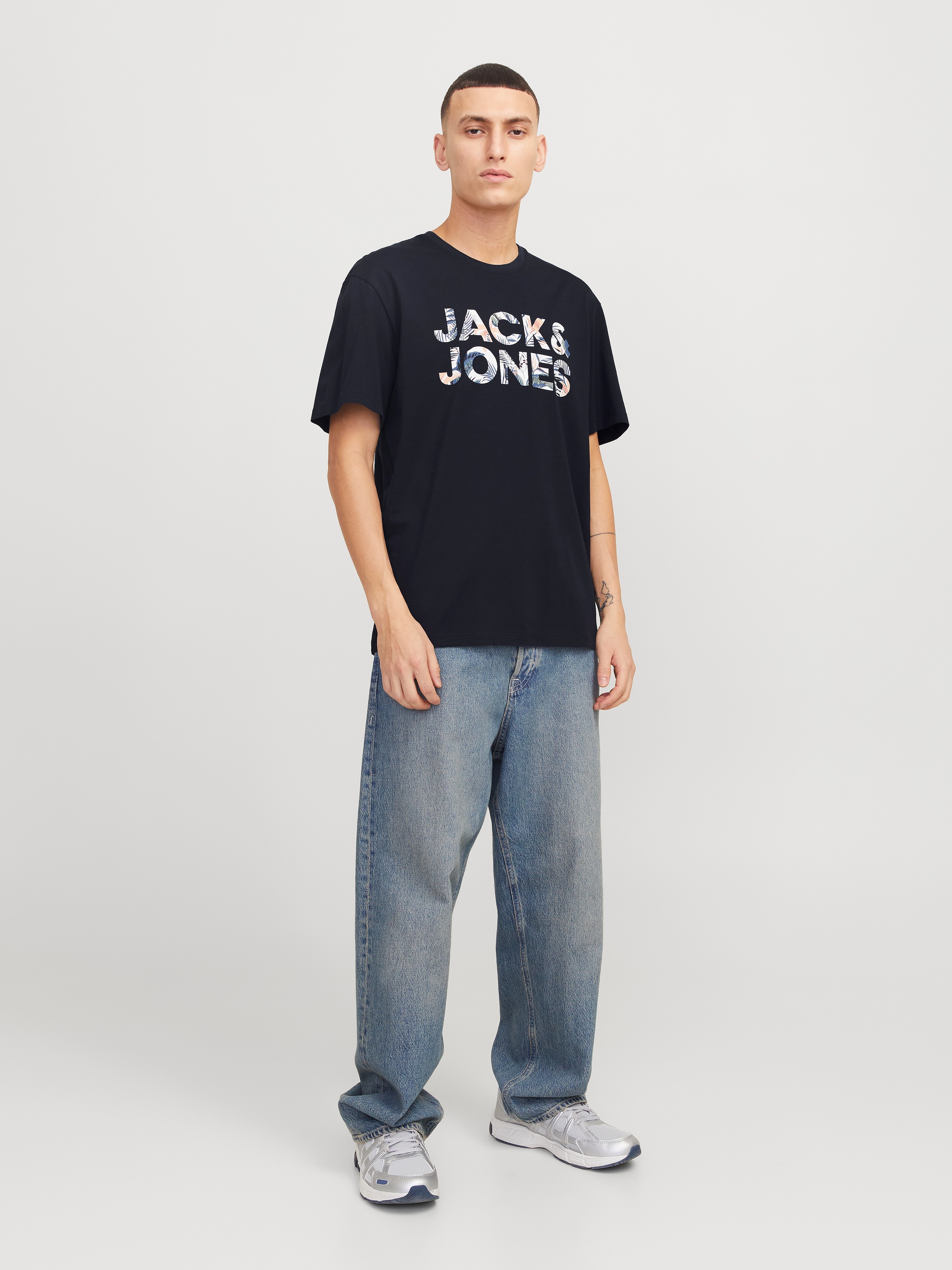 Jack & Jones Rundhalsshirt »JJEBRYAN CORP LOGO TEE SS O-NECK NOOS«, mit Logo Druck
