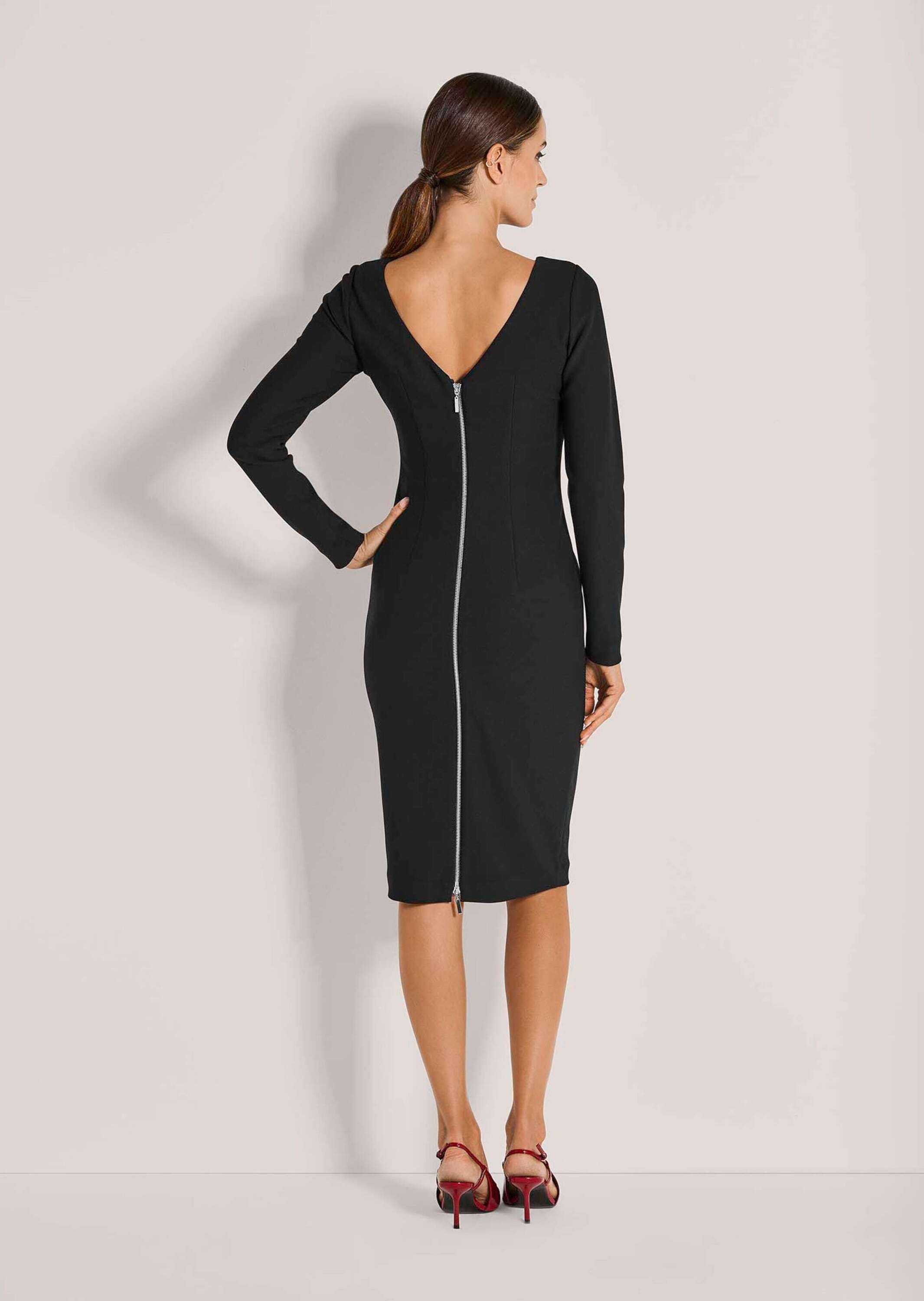 MADELEINE Etuikleid »Kleid Kleid«
