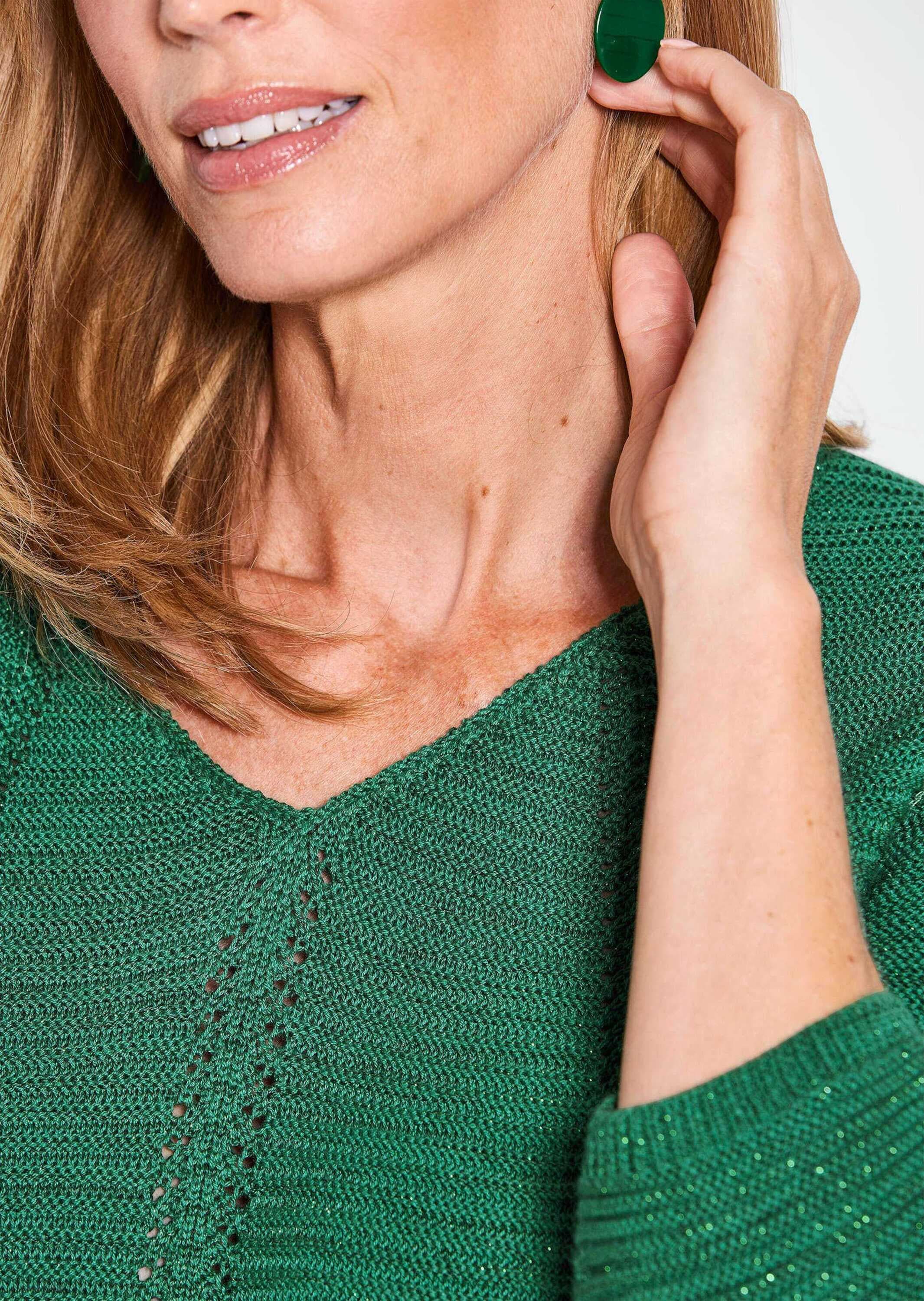 GOLDNER Rundhalspullover »Kurzgröße Eleganter V-Ausschnitt Pullover«