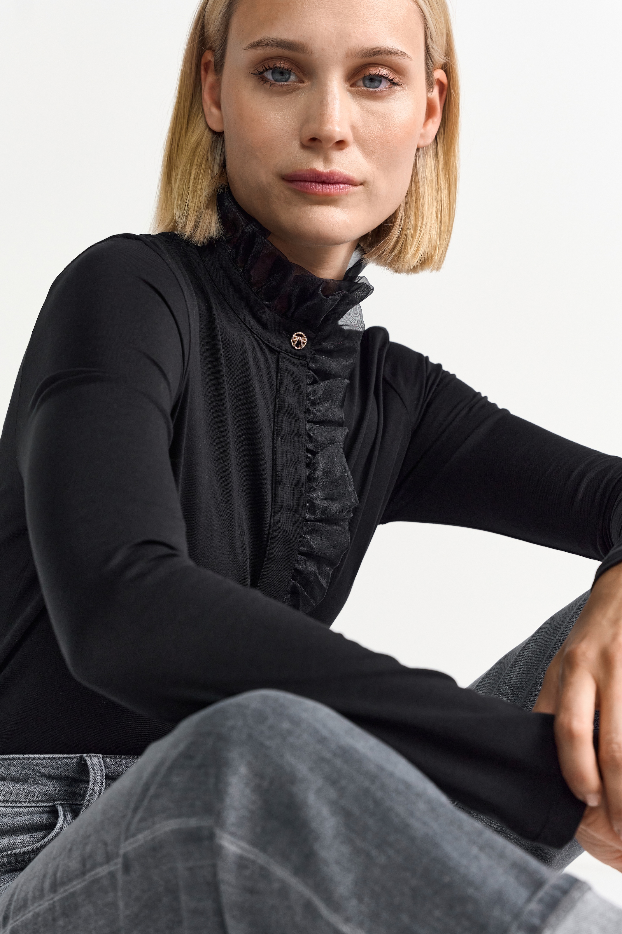 RICHROYAL Longsleeve mit Rüschenkragen, gerader Schnitt