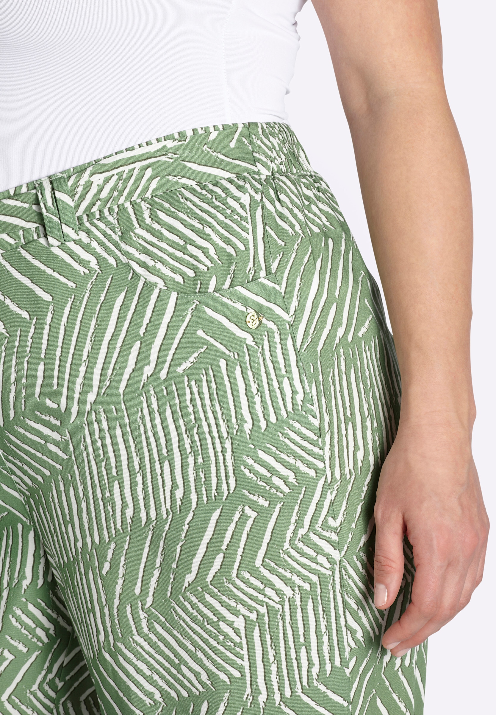 Sheego Culotte »7/8-Hose Culotte mit Alloverprint und Bindegürtel«