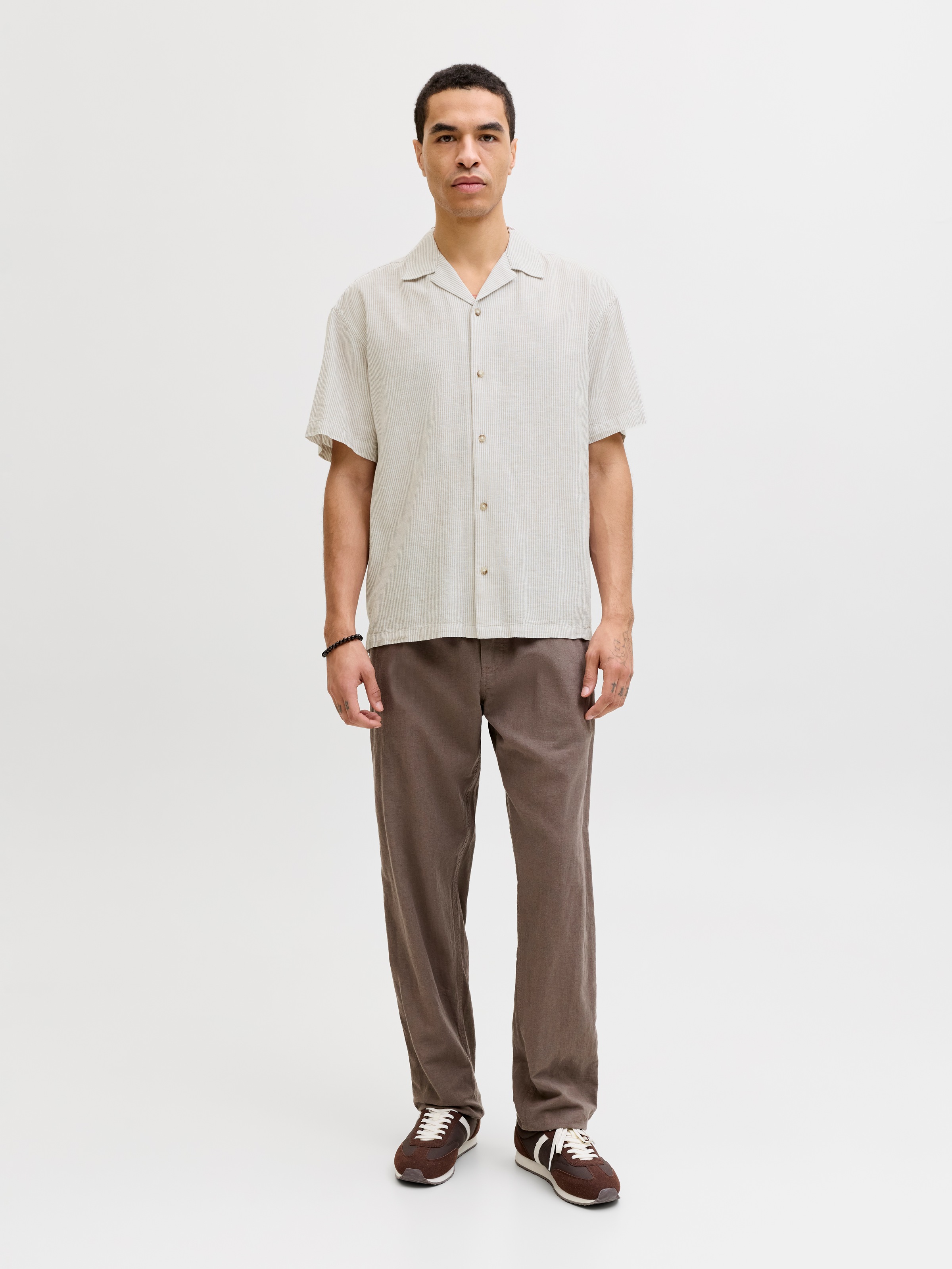 Jack & Jones Kurzarmhemd »JJESUMMER LINEN BLEND RESORT SHIRT SS SN« Baumwollmischung, relaxed fit