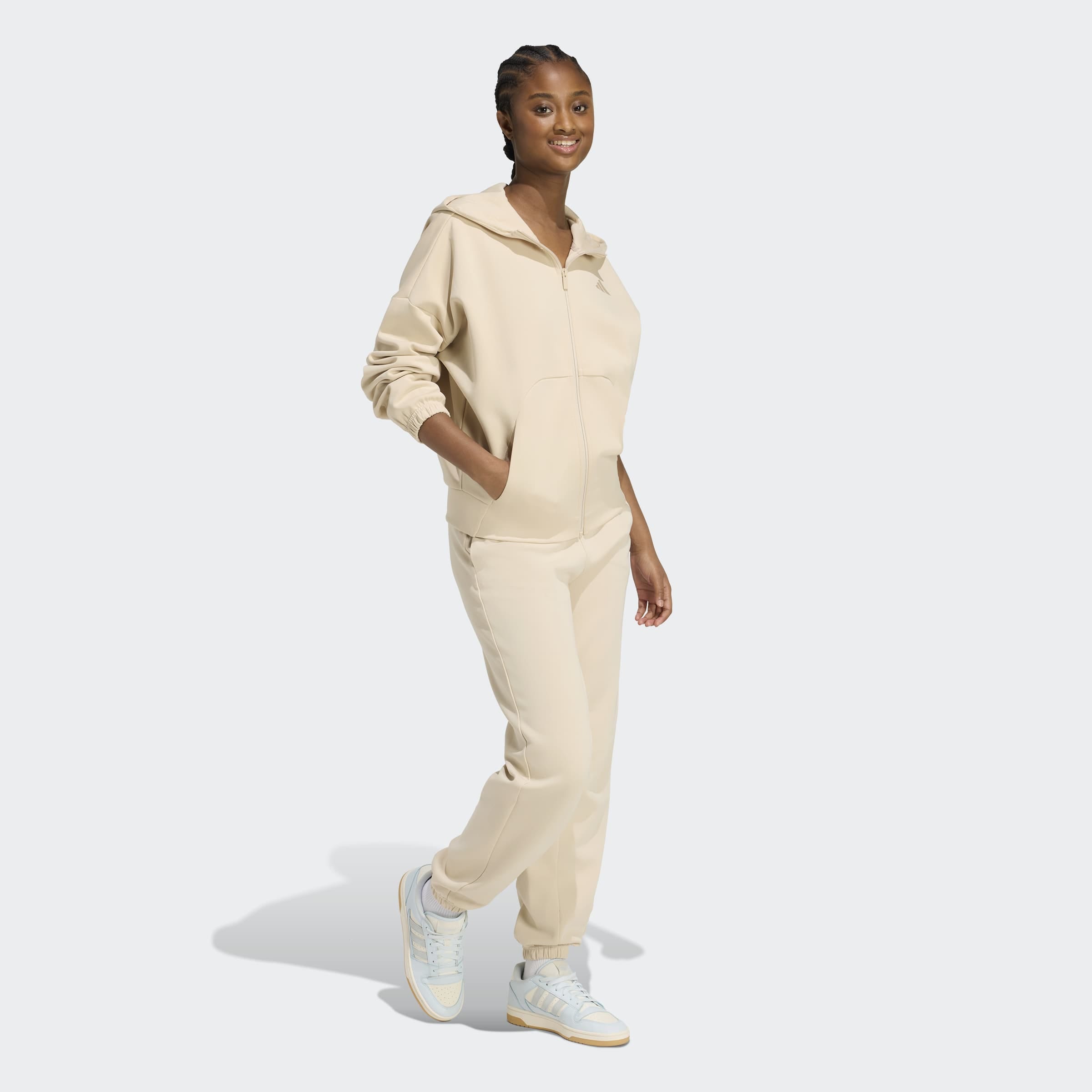 adidas Sportswear Sporthose »FUTURE ICONS SMALL LOGO«  Regulär geschnitten, elastischer Bund