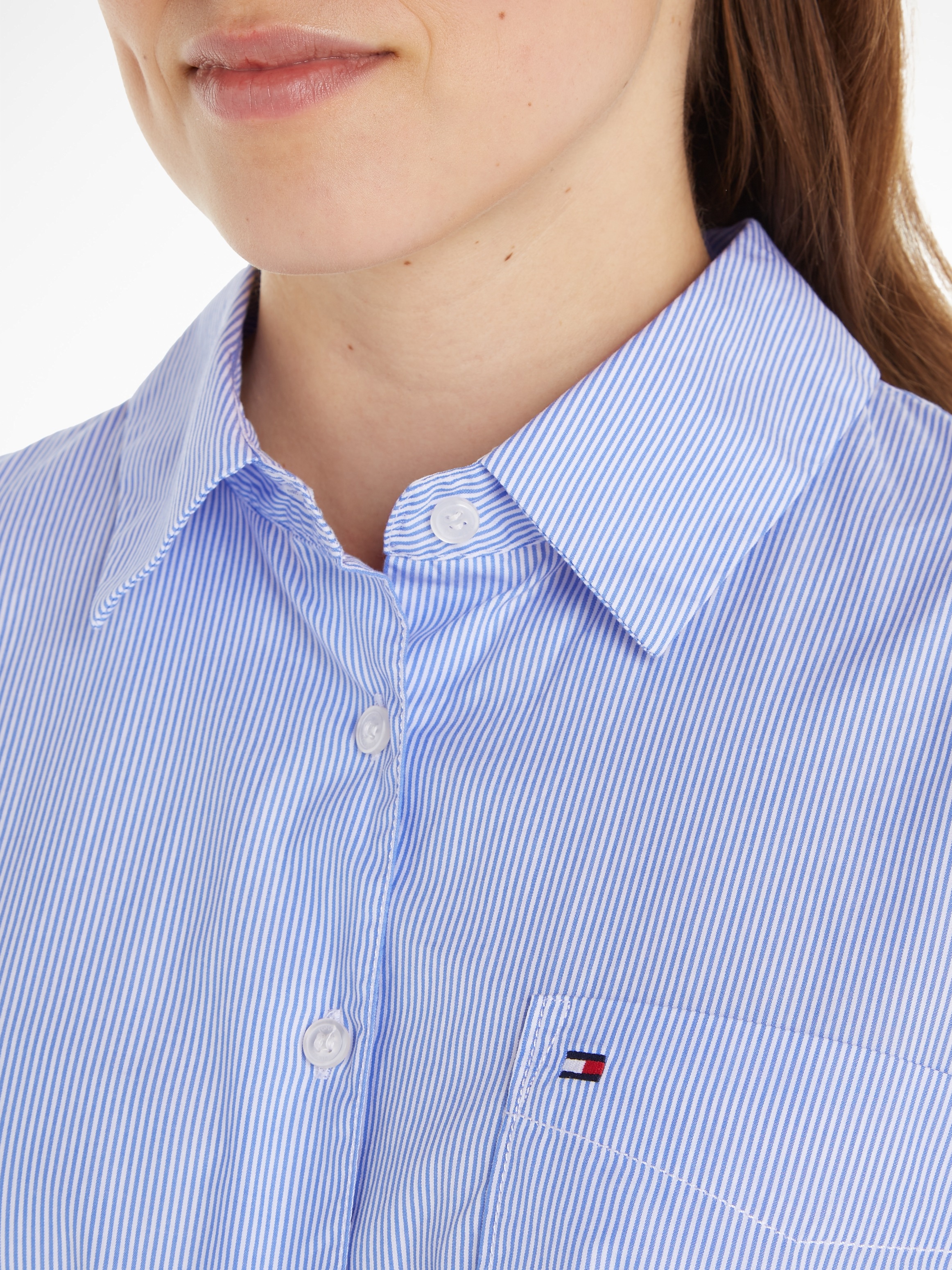 Tommy Hilfiger Hemdbluse »ESSENTIAL STP LOOSE FIT SHIRT«, mit Logostickerei