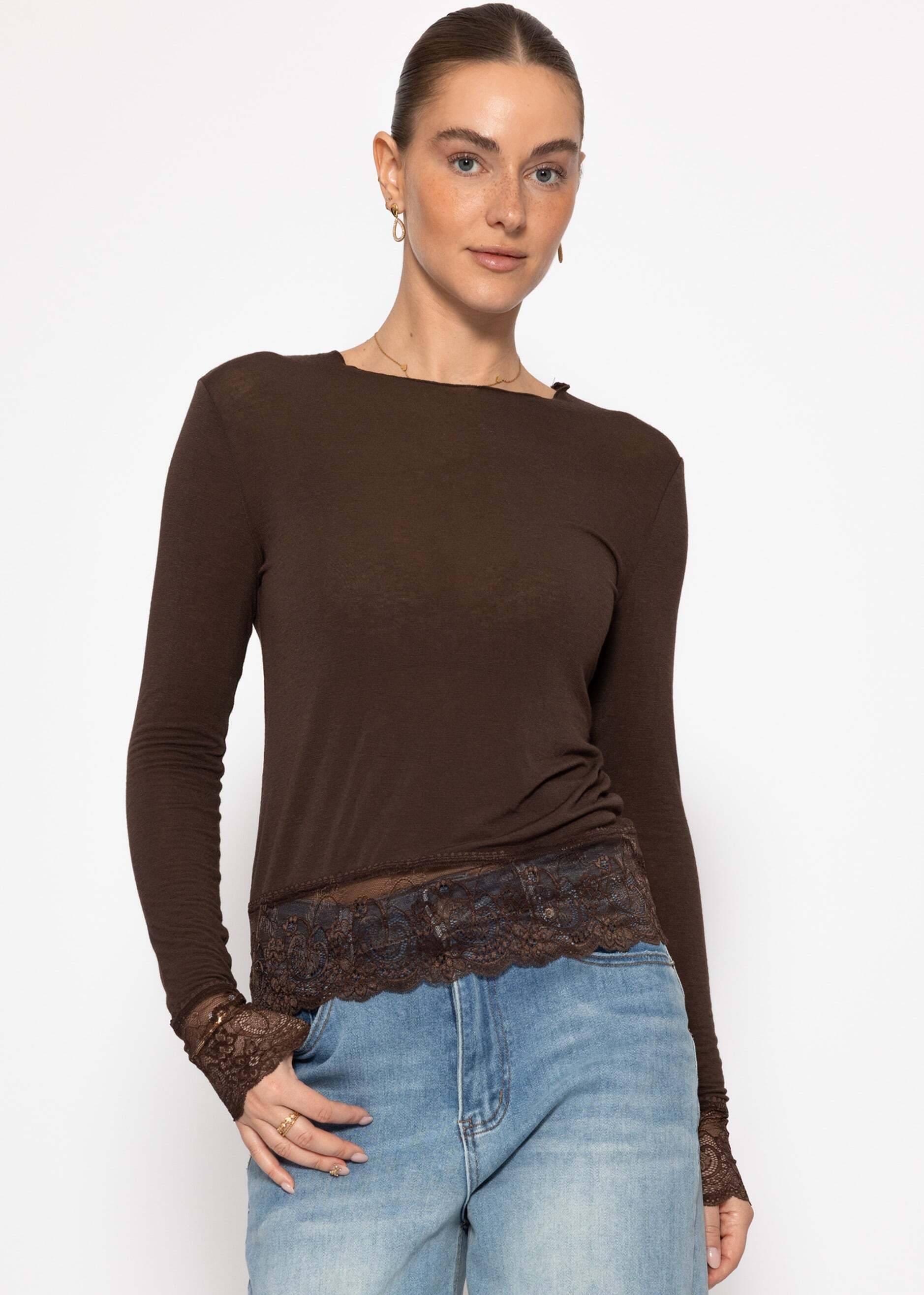 SASSYCLASSY Langarmshirt »Langarmshirt mit Spitze und Kaschmiranteil« Weiches Top mit Kashmiranteil in körpernahem Schnitt Braun