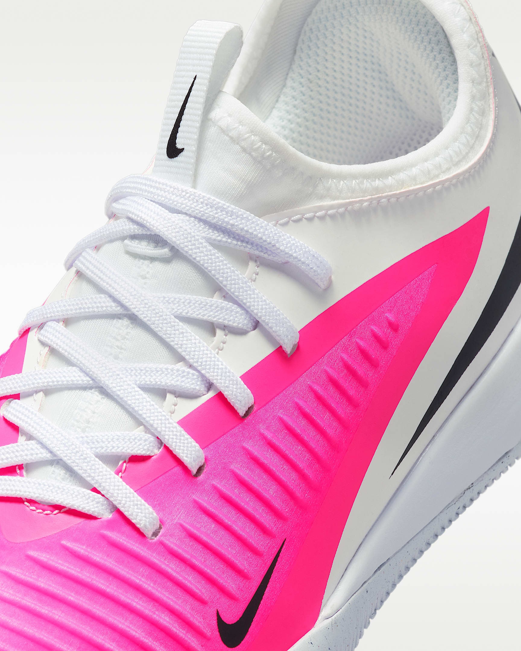 Nike Fußballschuh »JR PHANTOM 6 LOW ACAD IC T«  Außensohle für Hallenböden