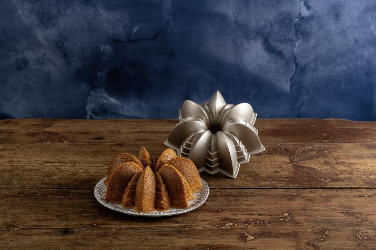 Dr. Oetker Küchenhelfer Gugelhupfform »Stern« Gugelhupfform, Backform Stern, +230°, Antihaftbeschichtung