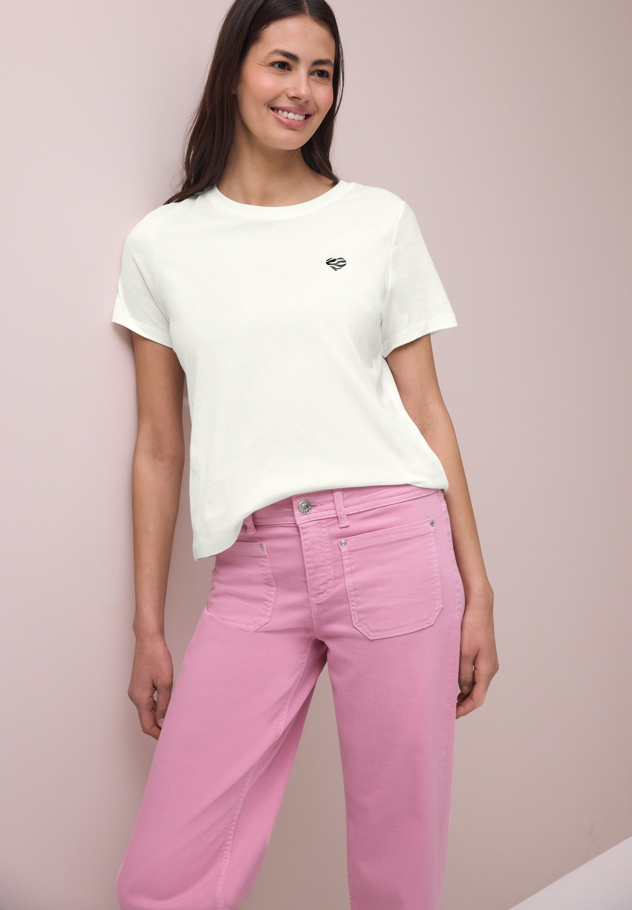 STREET ONE Kurzarmshirt Sommershirt mit Rundhals und Herzdetail