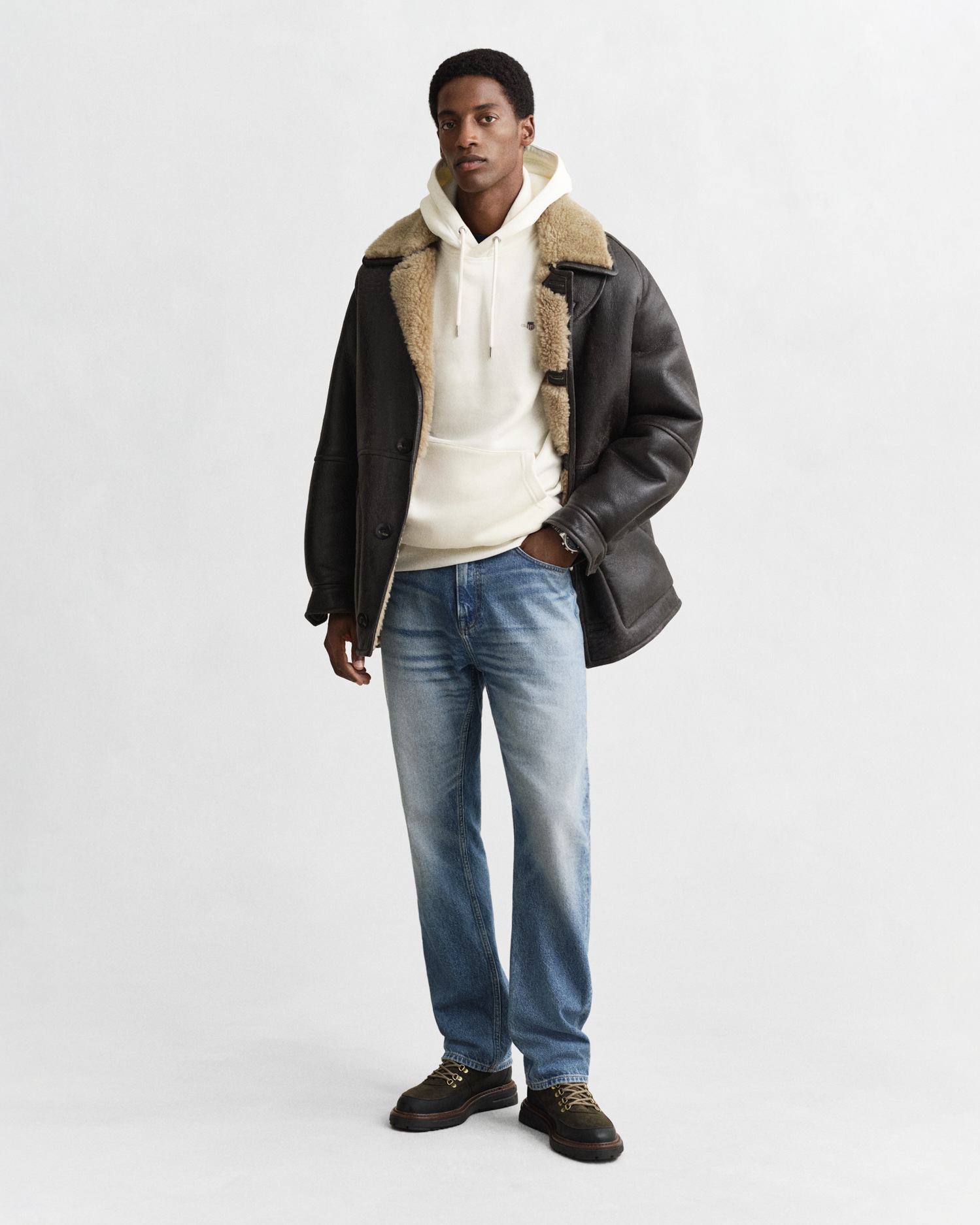 Gant Hoodie »REG SHIELD HOODIE«, mit Logostickerei auf der Brust
