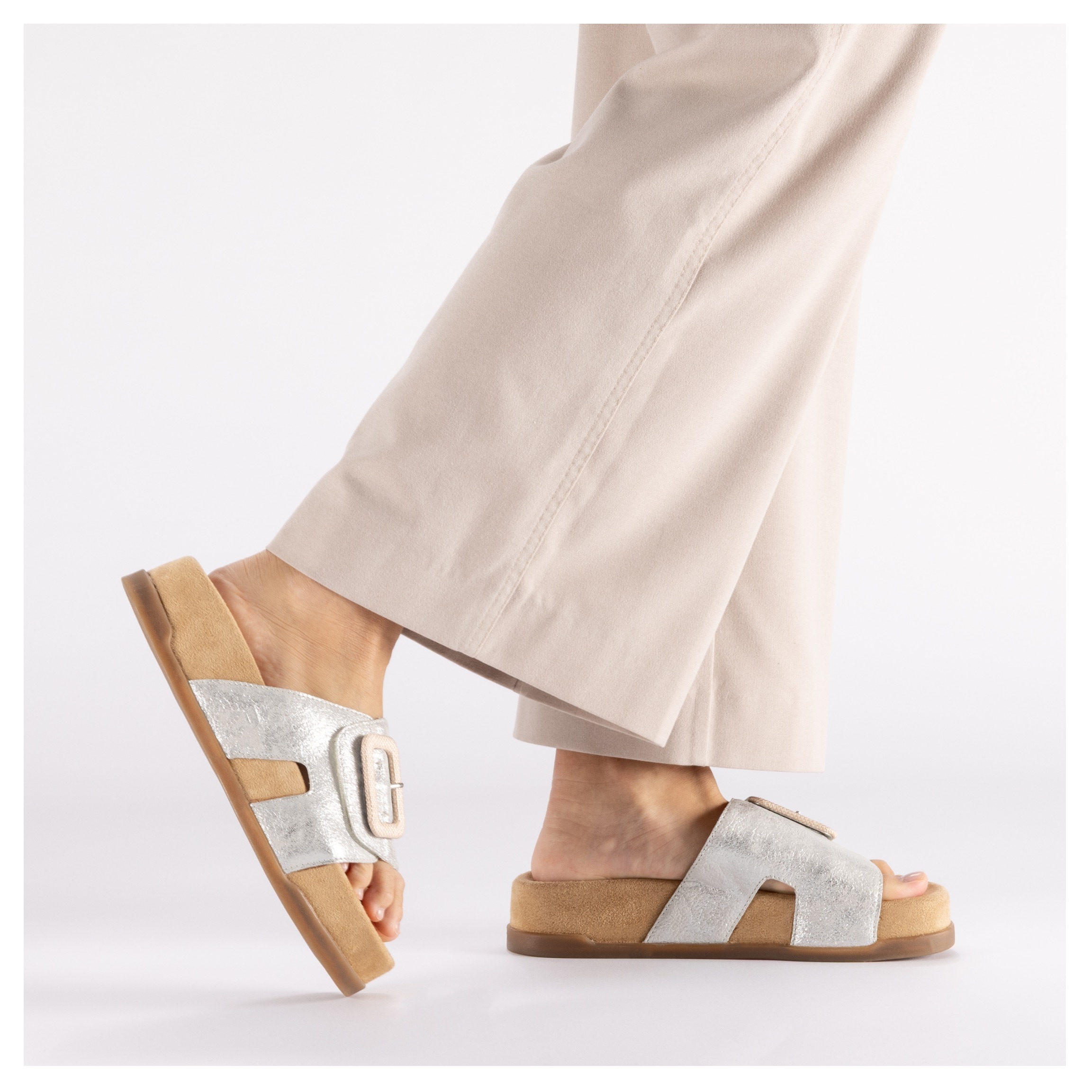 Rieker Pantolette  Sommerschuh, Hausschuh, Strandschuh mit Klettriemchen
