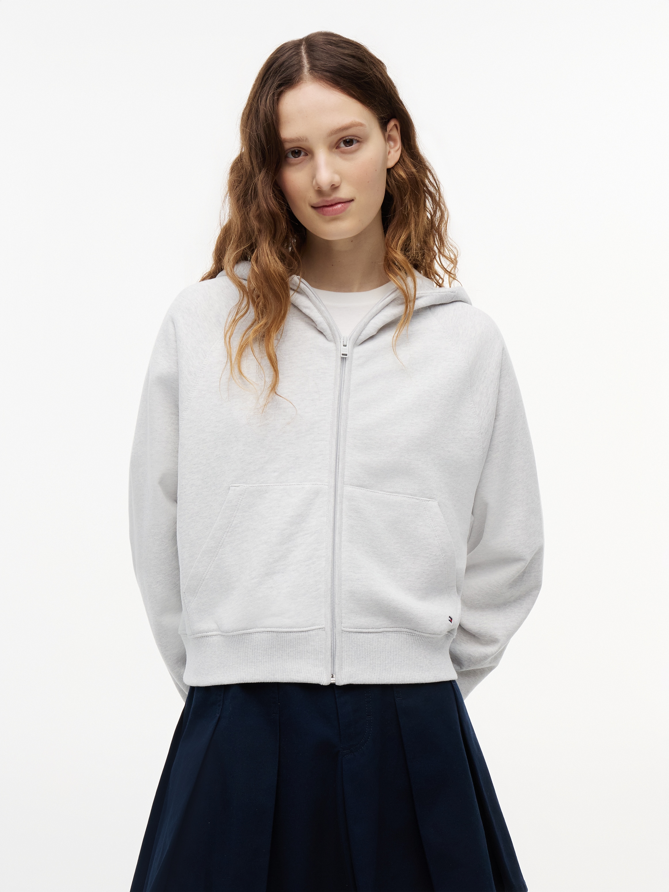 Tommy Jeans Kapuzensweatjacke »TJW BXY S FLAG ZIP THRU HOODIE« Baumwolle, Kapuze, Kängurutasche