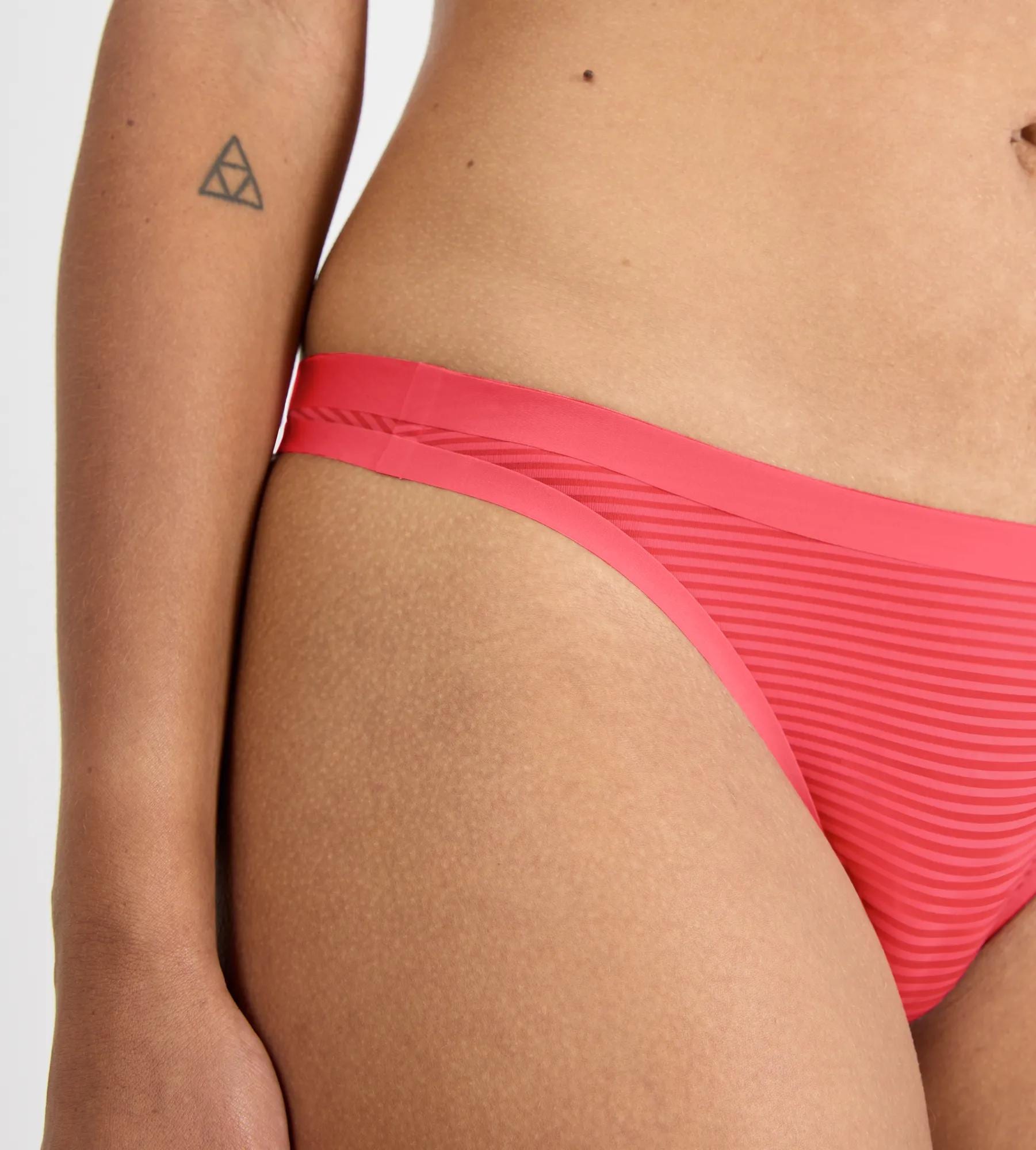 sloggi String »ZERO Feel Air String« atmungskativ und unsichtbar