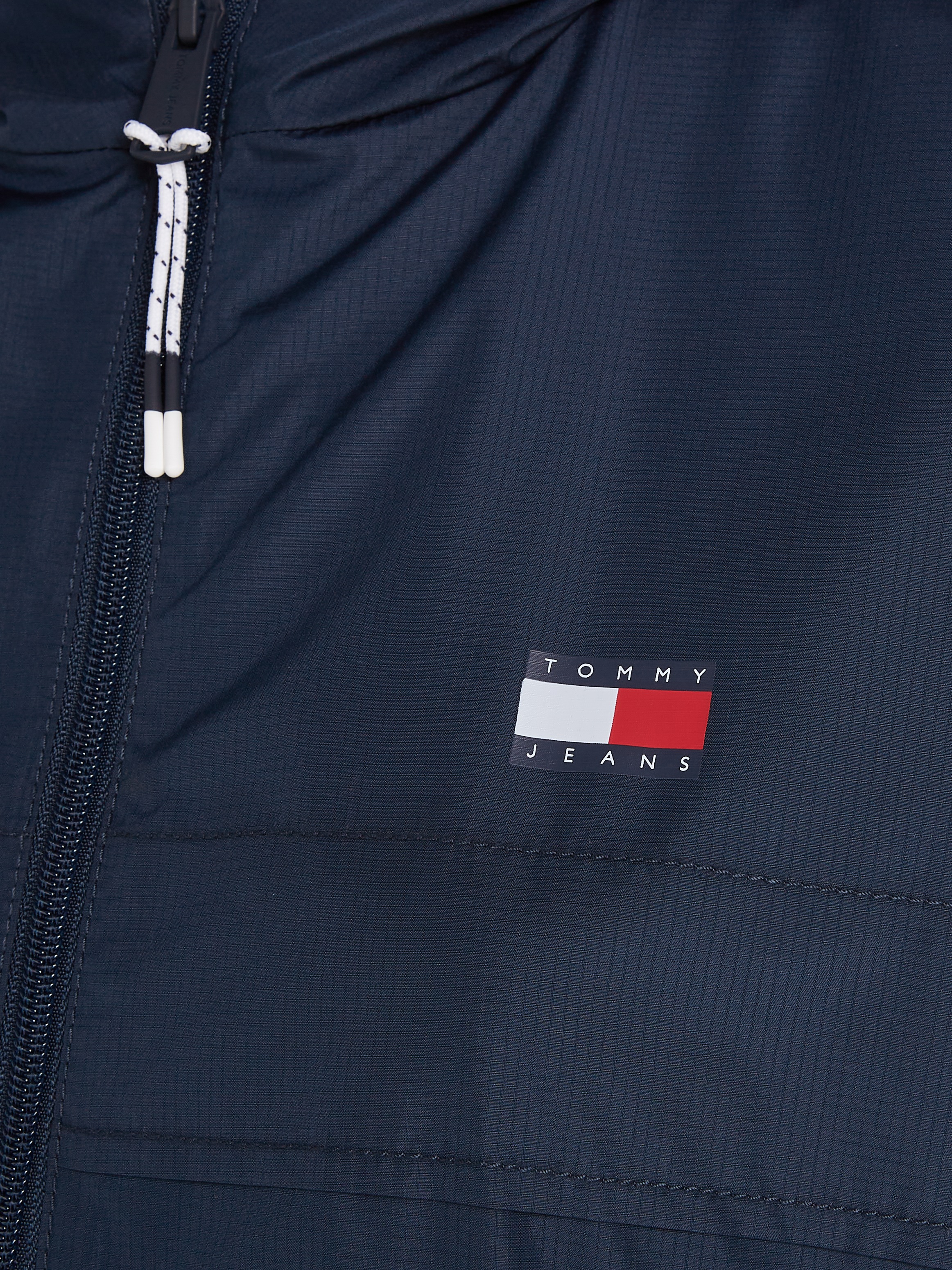 Tommy Jeans Windbreaker »TJW CRP LT CHICAGO«, in modischer Cropped Form