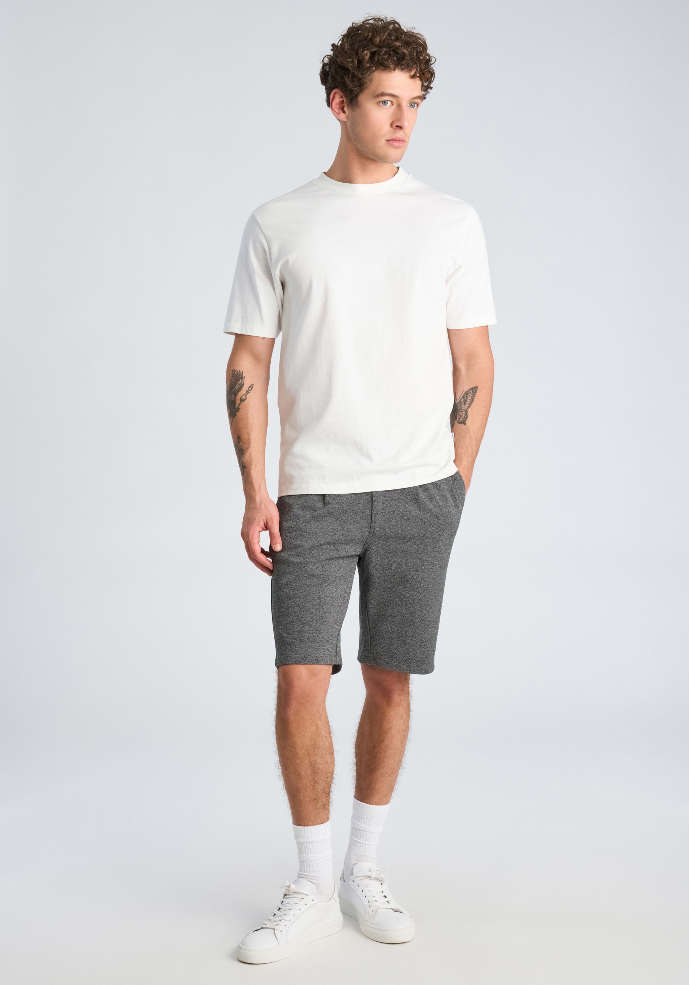 LINDBERGH Shorts  mit Viskose und Stretch