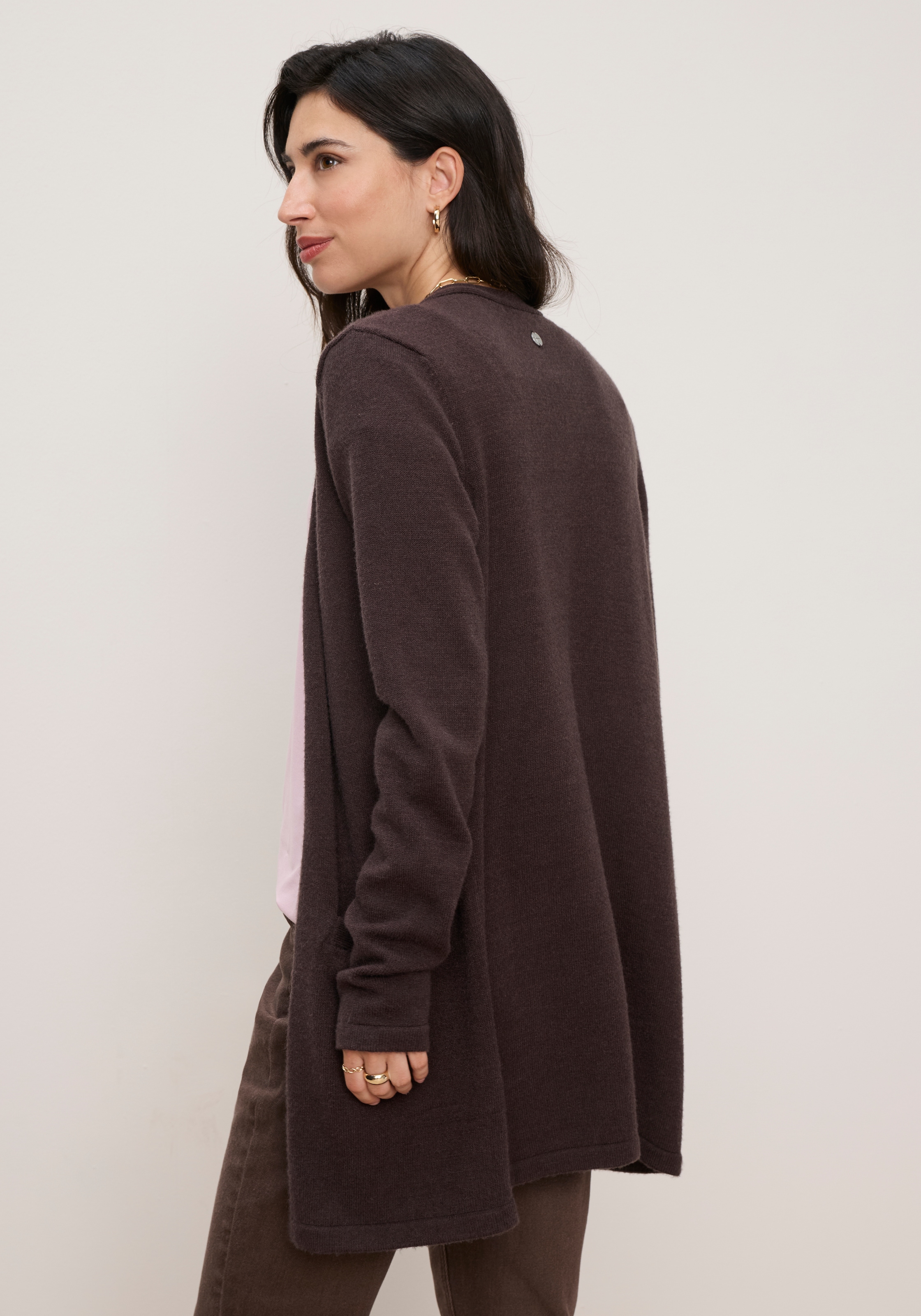 Tamaris Strickjacke »mit Taschen, aus weicher Viskosemischung« perfekt für laue Sommerabende