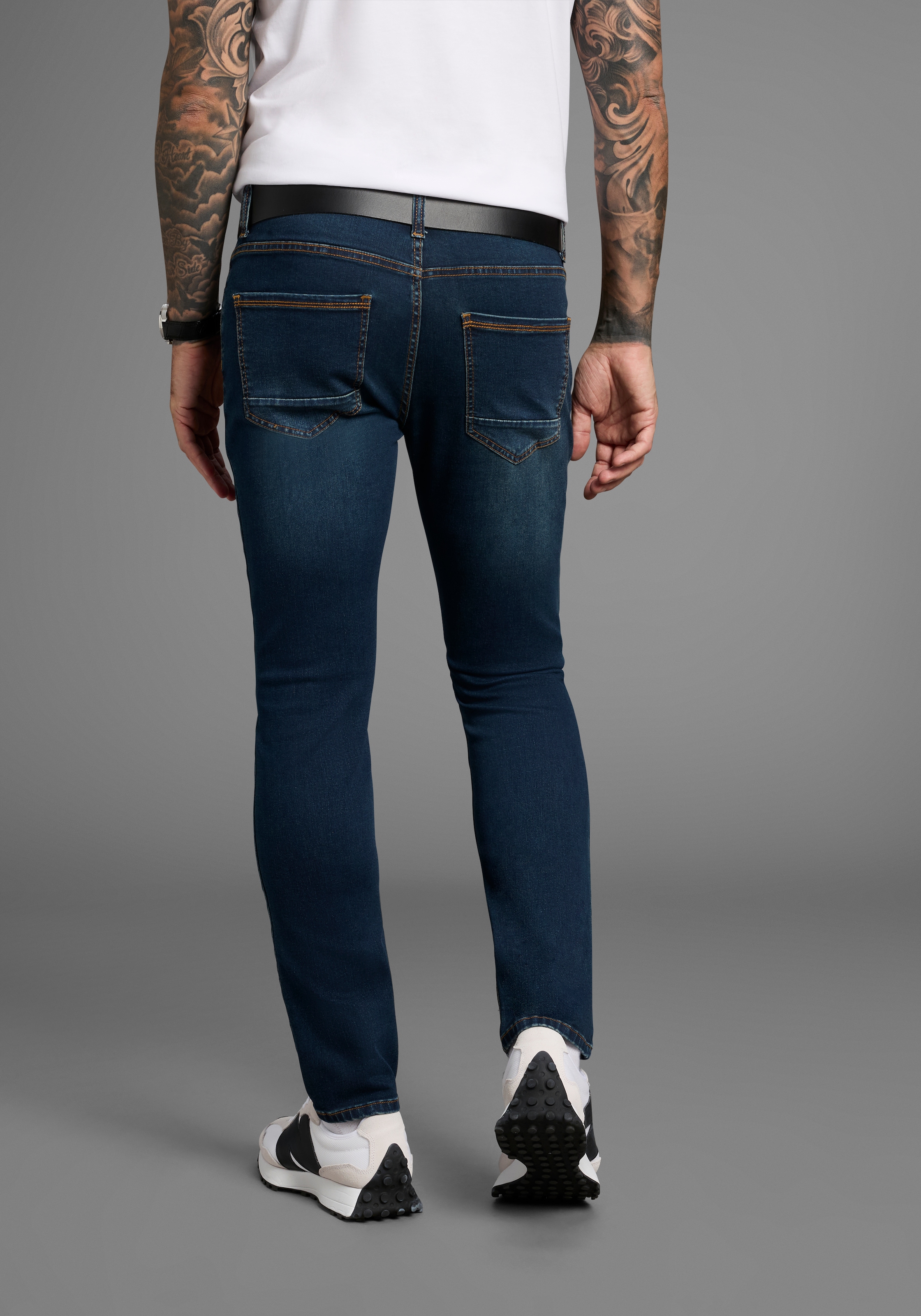 Bruno Banani Slim-fit-Jeans »Grady«, schmale Beinform, niedrige Leibhöhe, mit Eingrifftaschen