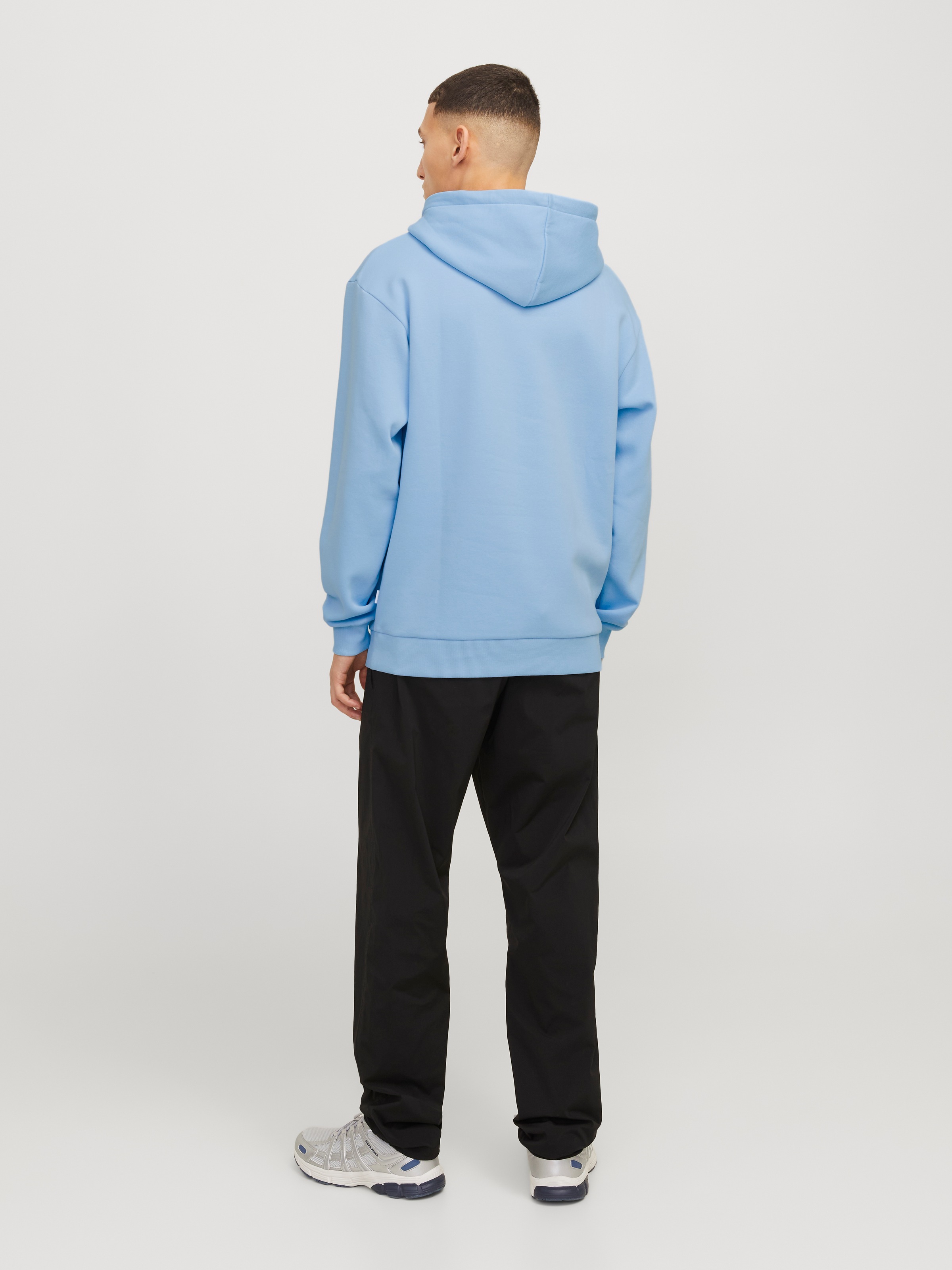 Jack & Jones Kapuzensweatshirt »JJEBRADLEY SWEAT HOOD NOOS«, mit Känguru Tasche