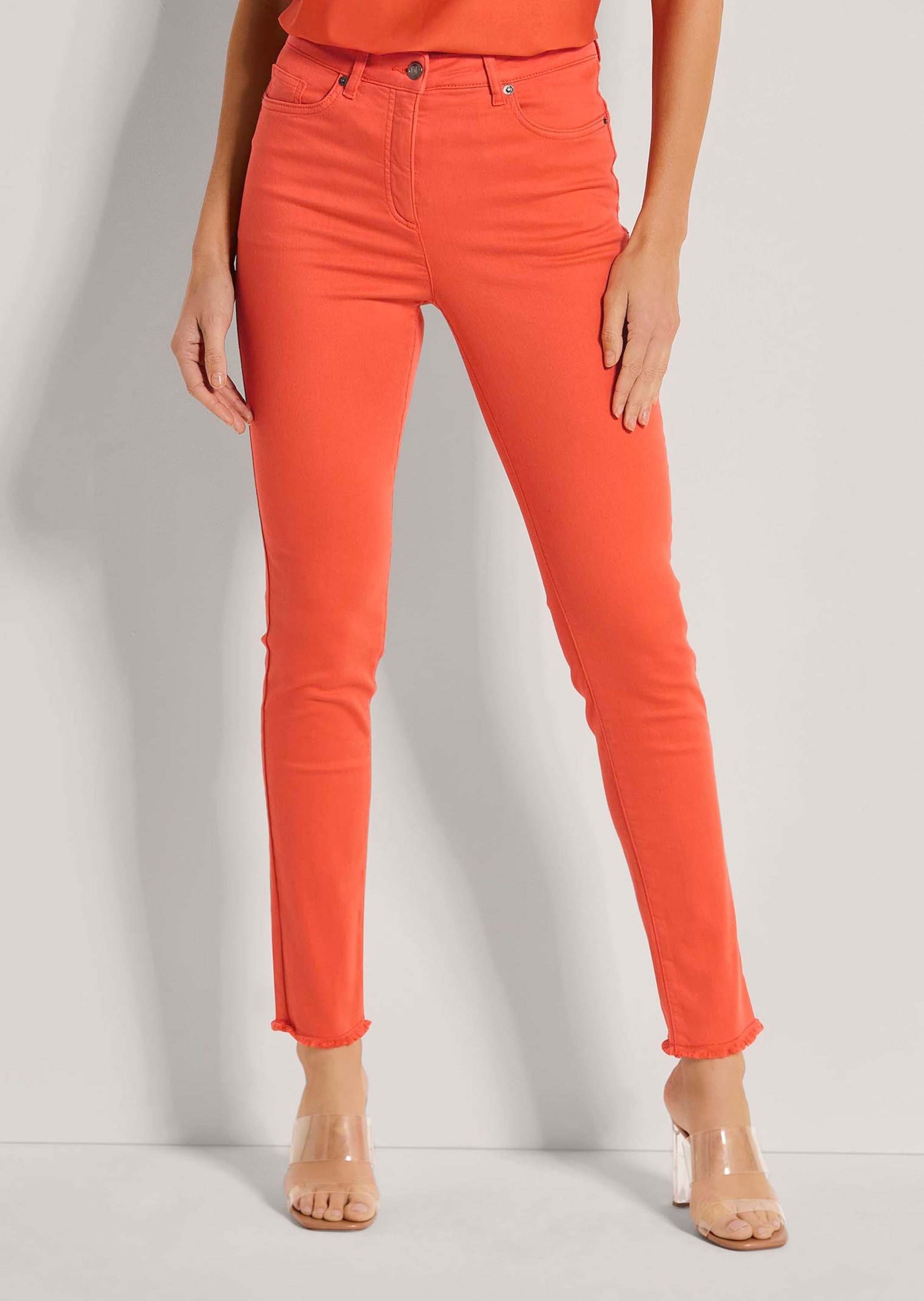 MADELEINE Regular-fit-Jeans »Jeans Mid Waist Skinny-Hose mit Fransen«