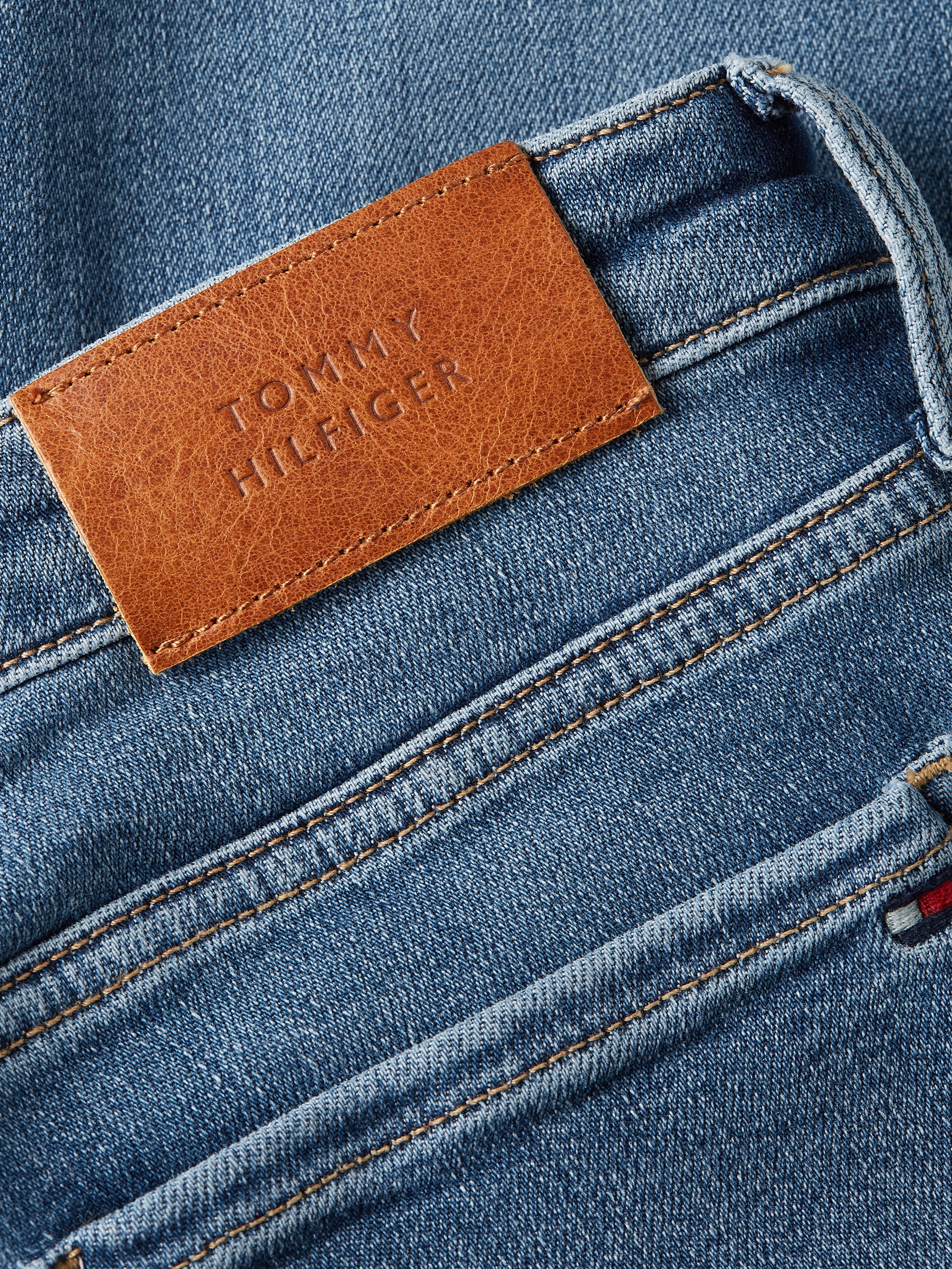 Tommy Hilfiger Skinny-fit-Jeans »TH FLEX COMO SKINNY RW GYA«, mit Tommy Hilfiger Logo-Badge