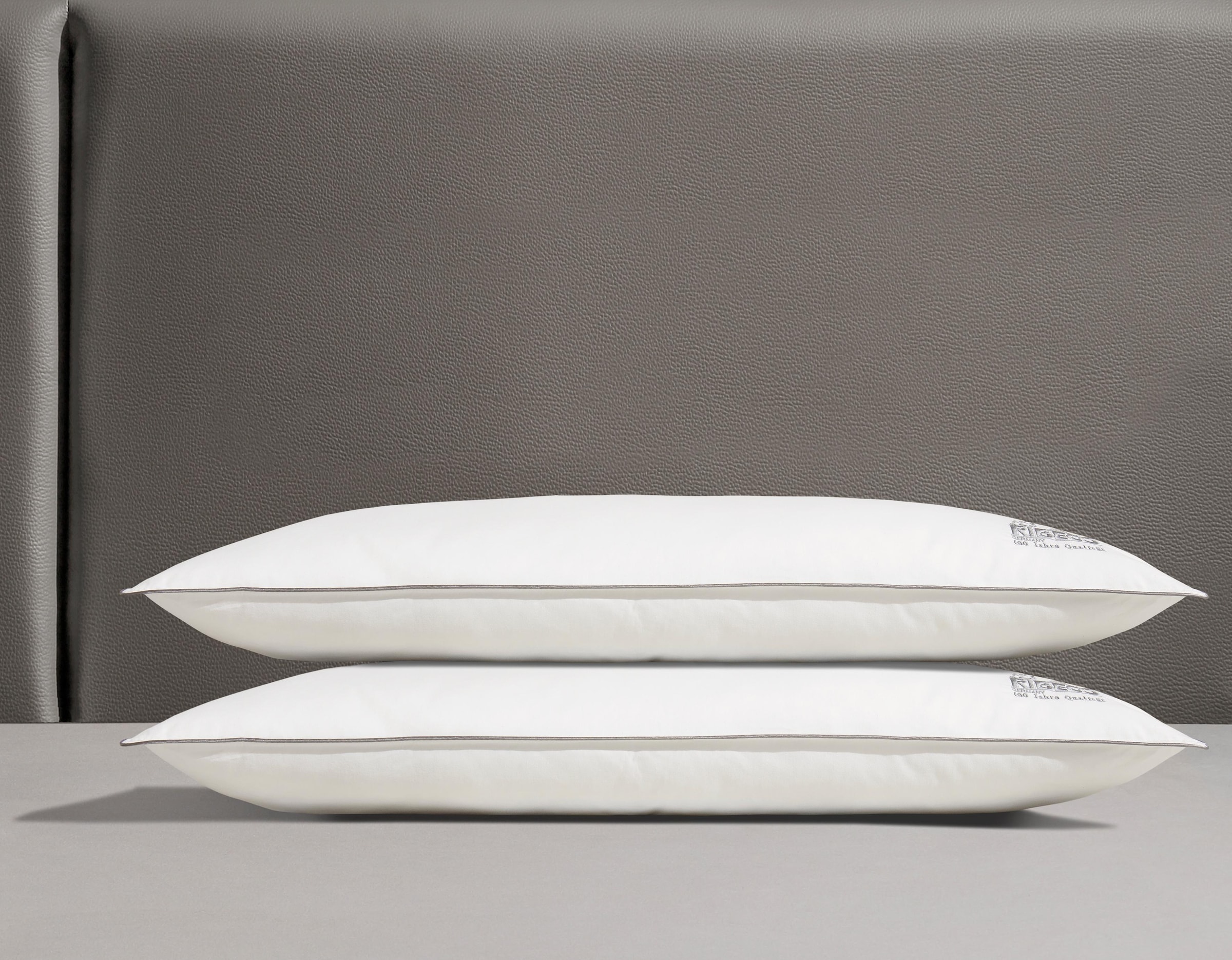 RIBECO Microfaserkissen »Marie, Kissen 40x80 cm & 80x80 cm im Spar-Set erhältlich!«, Füllung: 100% Polyester, Bezug: 100% Baumwolle, (Spar-Set, 2 St.), Kopfkissen-Set, flauschig & Allergiker geeignet (Hausstauballergiker)