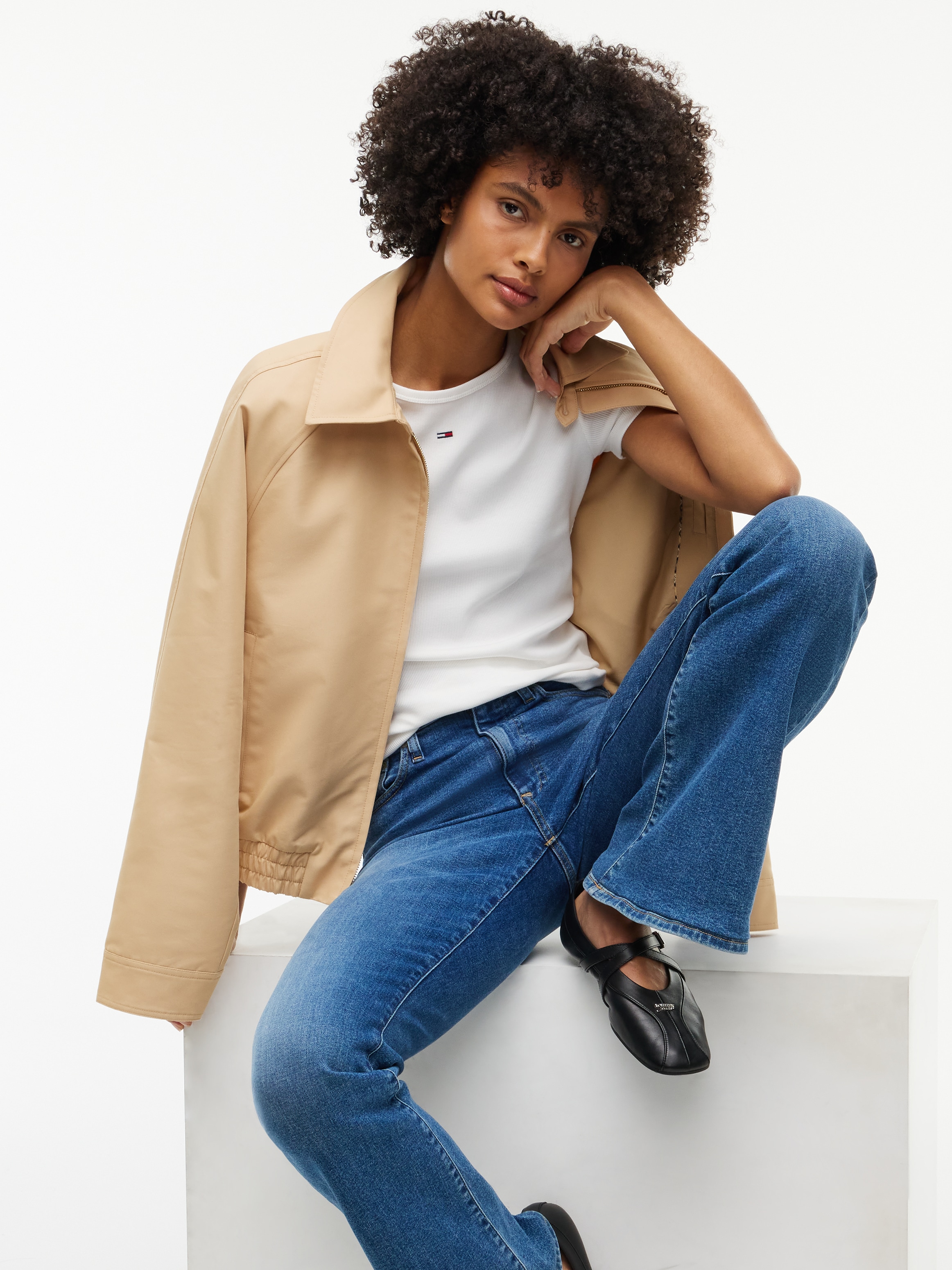 Tommy Jeans Bootcut-Jeans »SYLVIA HIGH RISE BOOTCUT DJ0239« Baumwollmischung