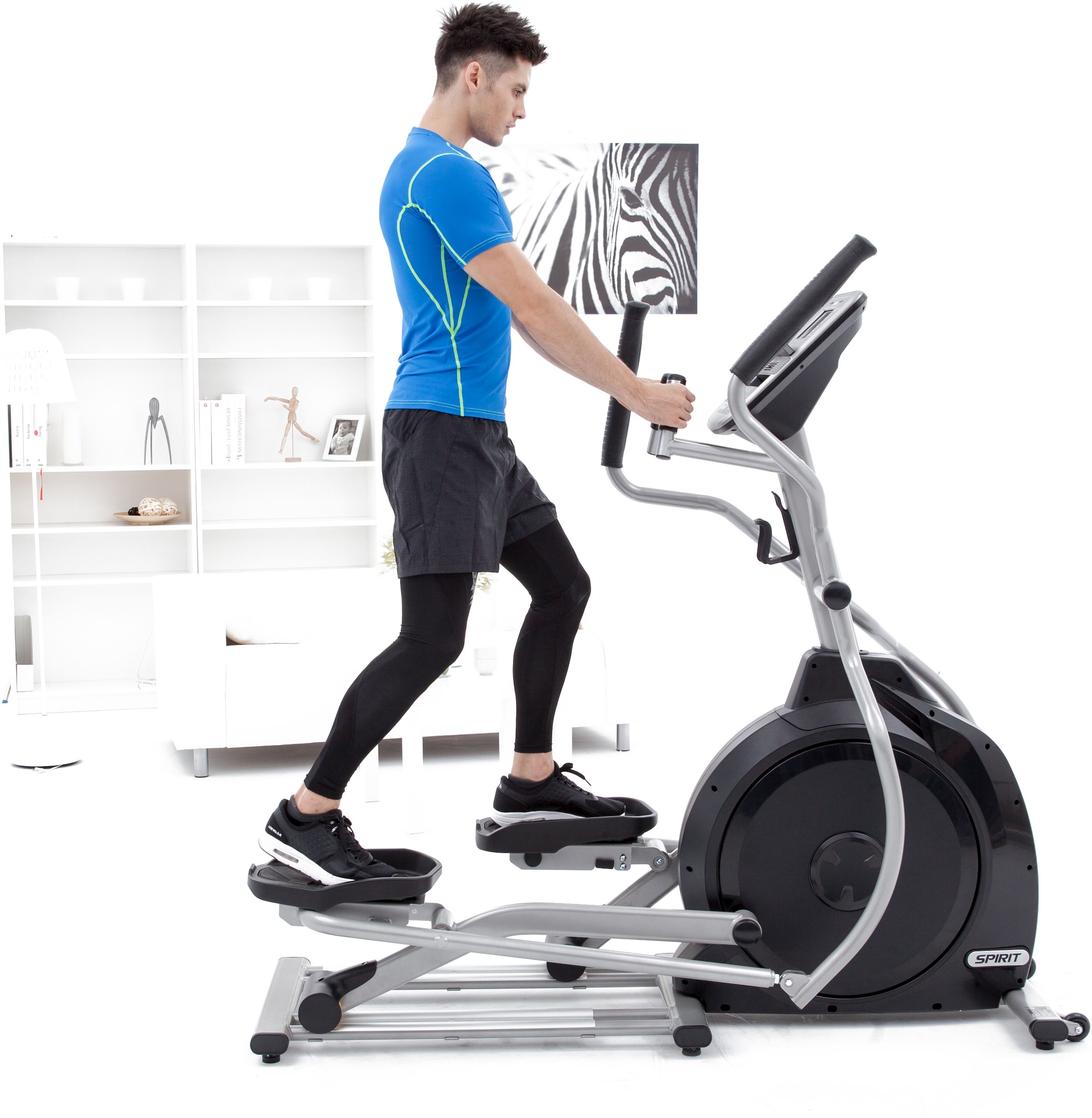 Spirit Fitness Crosstrainer »XE795«, Schwungmasse ca. 14 kg, 40 Widerstandsstufen