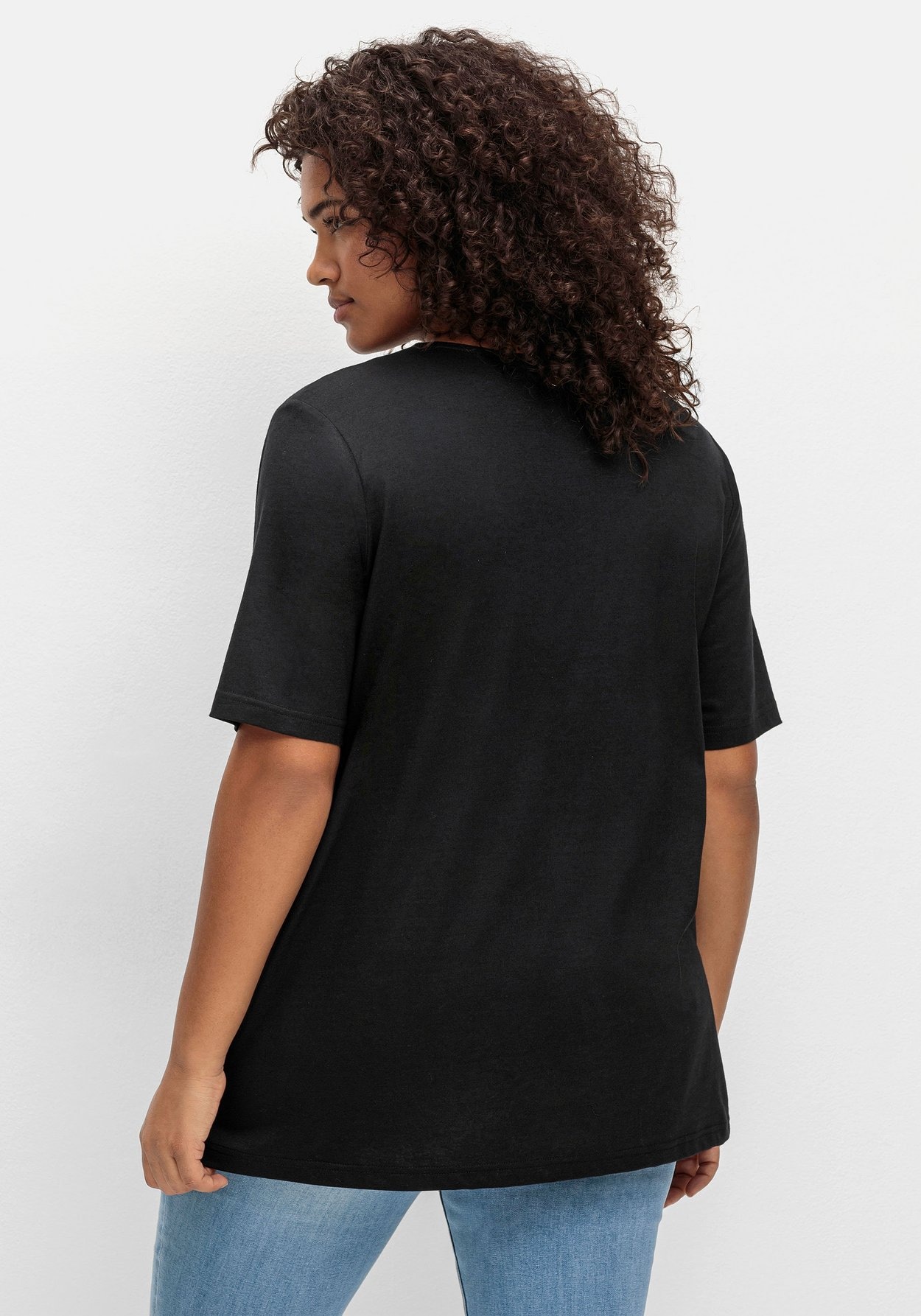 Sheego T-Shirt »T-Shirt mit doppellagigem Vorderteil«