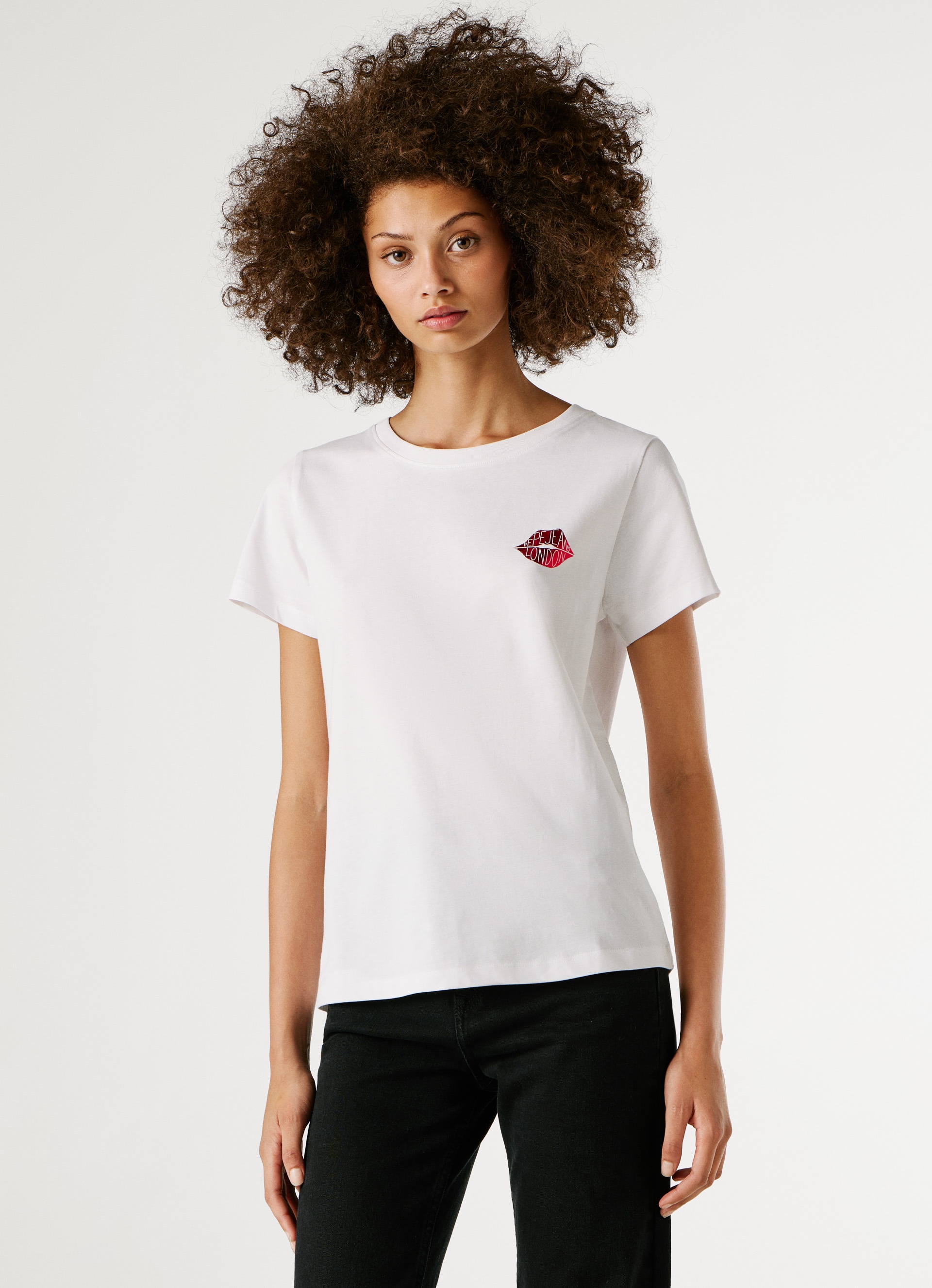 Pepe Jeans T-Shirt »BRULE« mit Runhals, kleiner Print auf der Brust