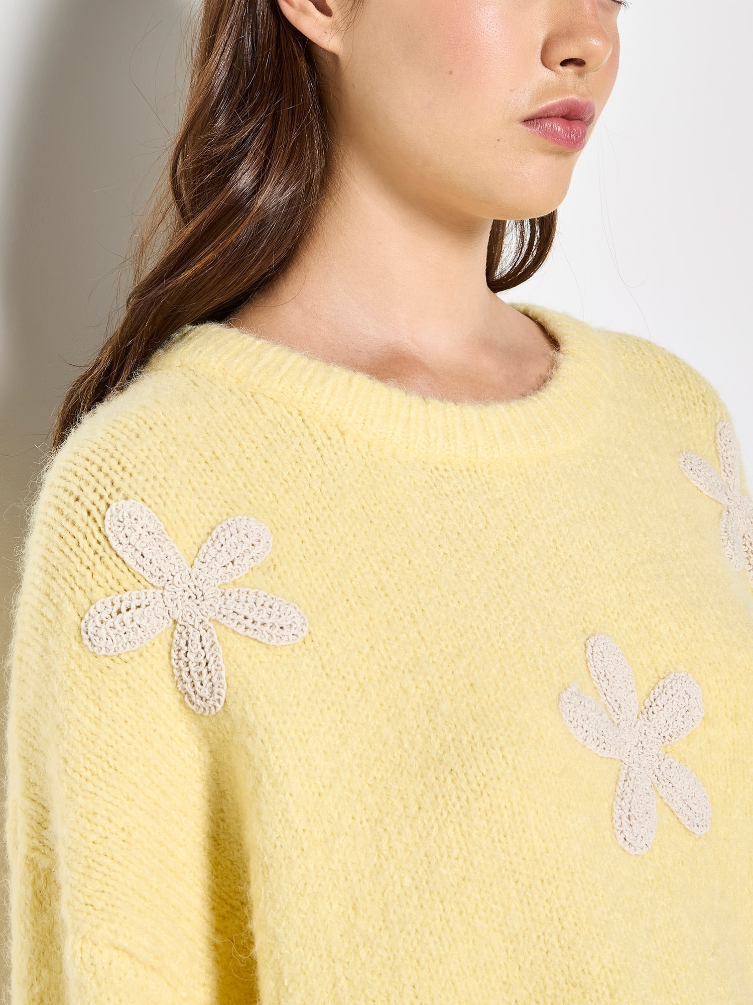 Apricot Strickfleece-Pullover »Pullover« mit Gänseblümchen-Applikation