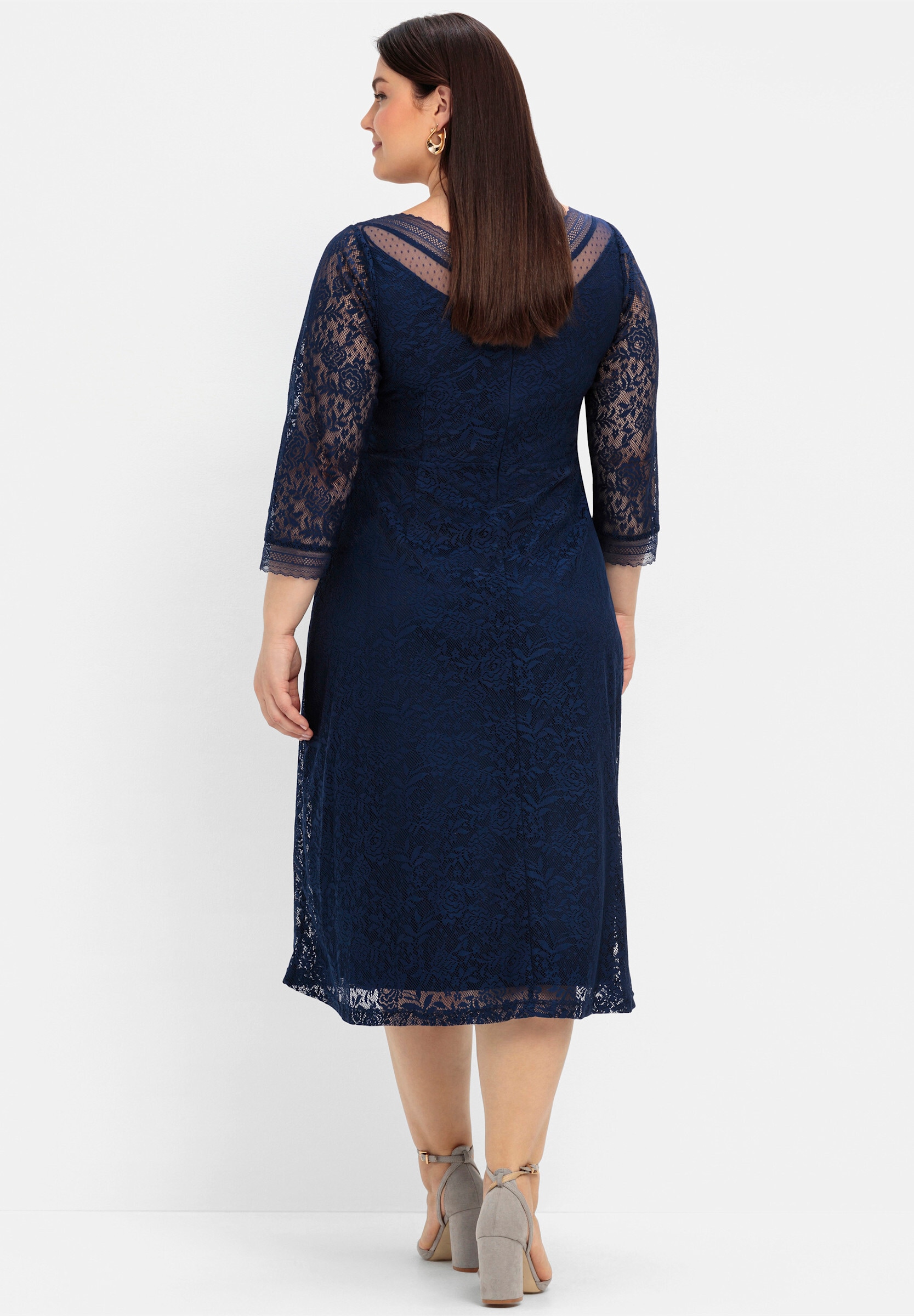 Sheego Jerseykleid »Abendkleid Abendkleid aus floraler Spitze« Ohne Taschen aus elastischer und bequemer Qualität