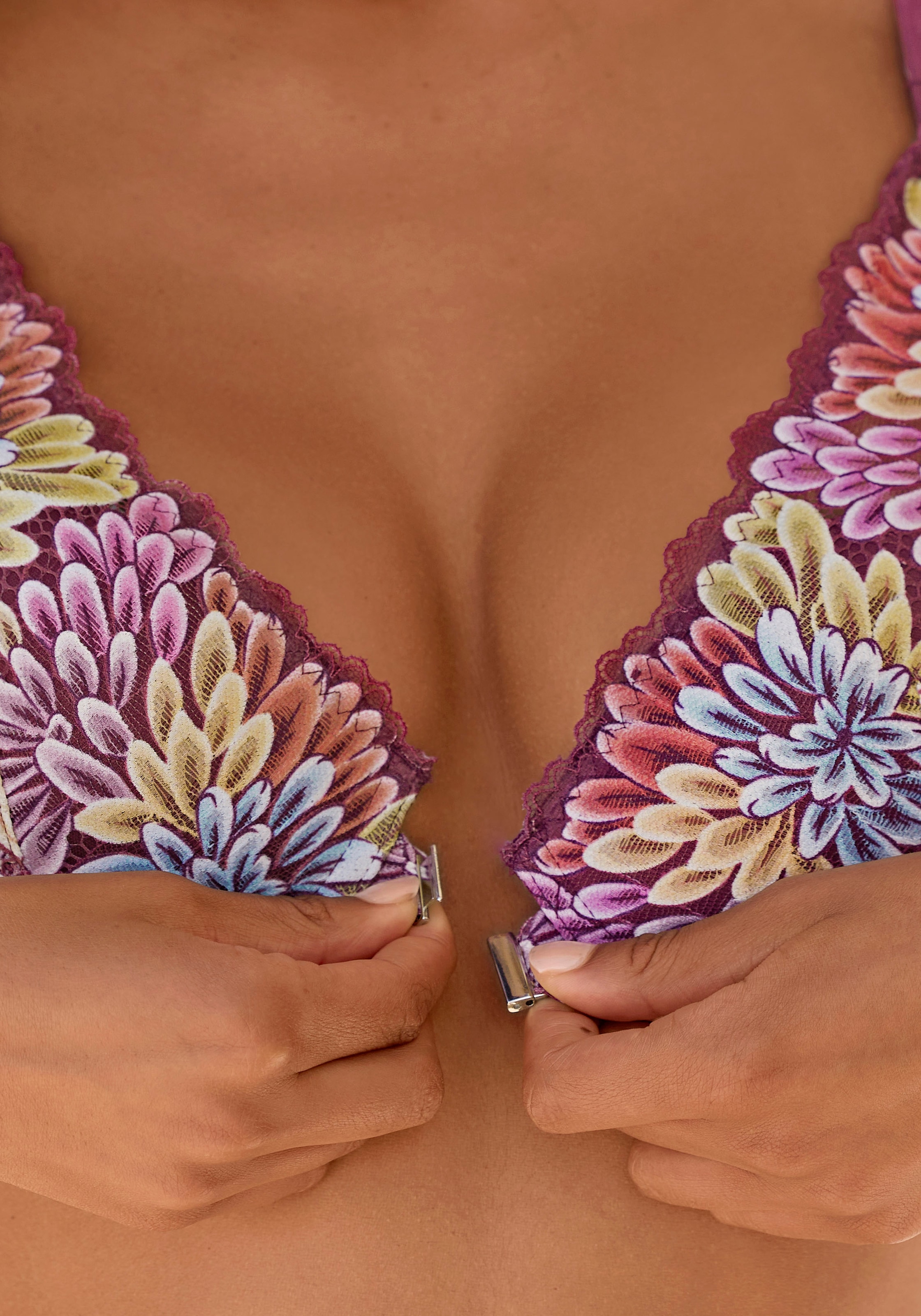 Vivance Push-up-BH, im modischen High-Apex-Design mit hübscher Trägerlösung, sexy Dessous