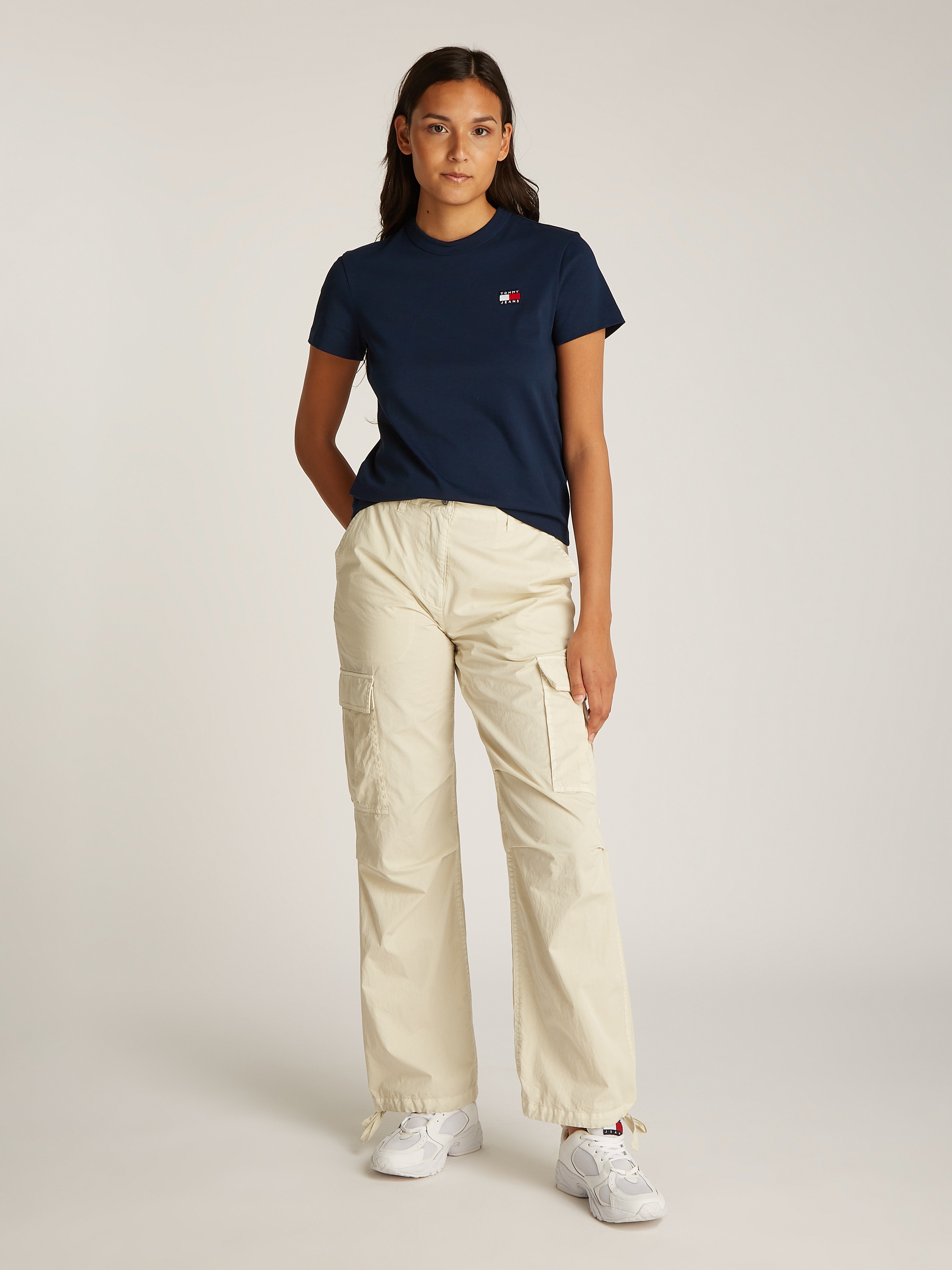 Tommy Jeans T-Shirt »TJW REG BADGE TEE«, mit Logo-Badge