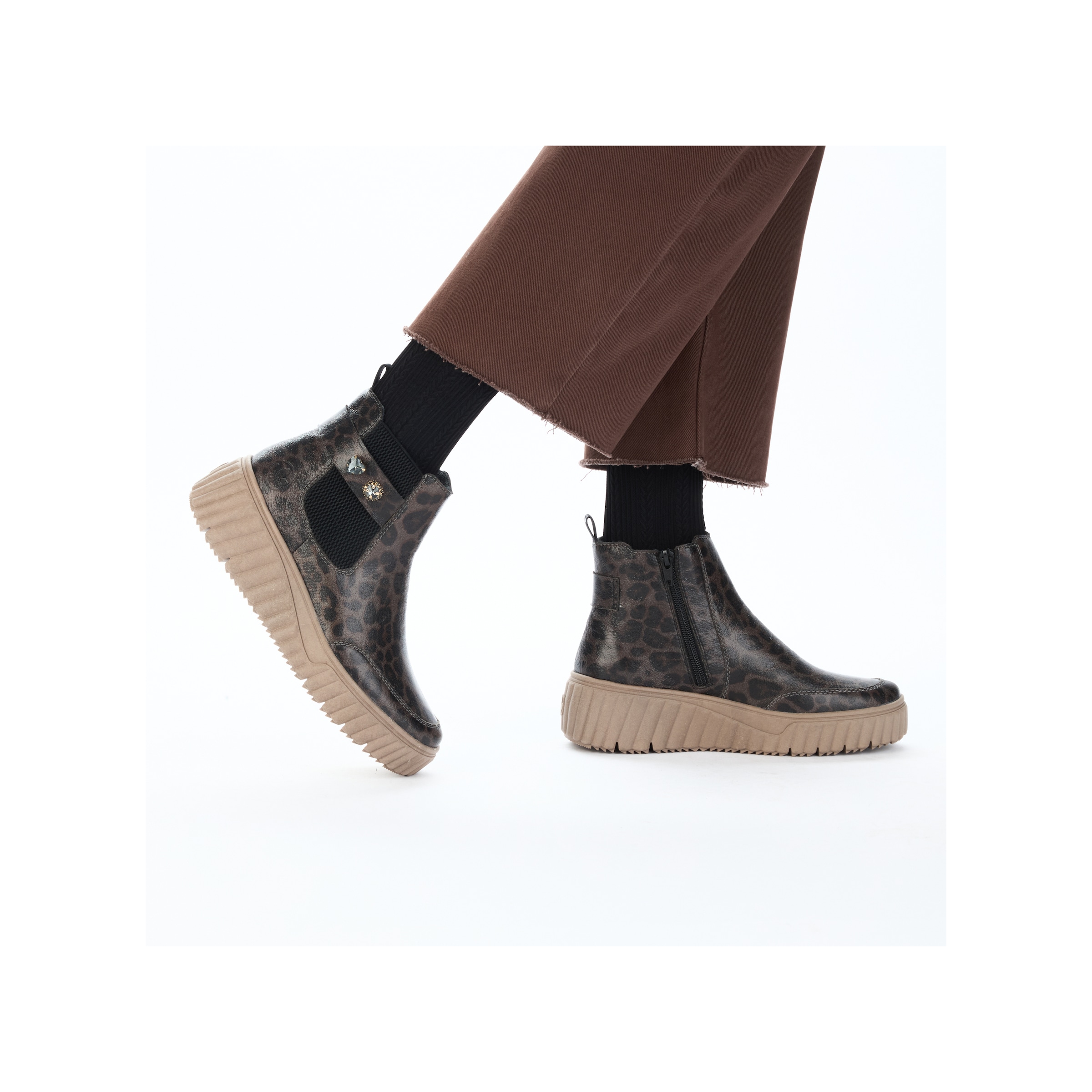 Rieker Chelseaboots  Plateaustiefelette, Casual-Boots mit seitlichem Stretcheinsatz